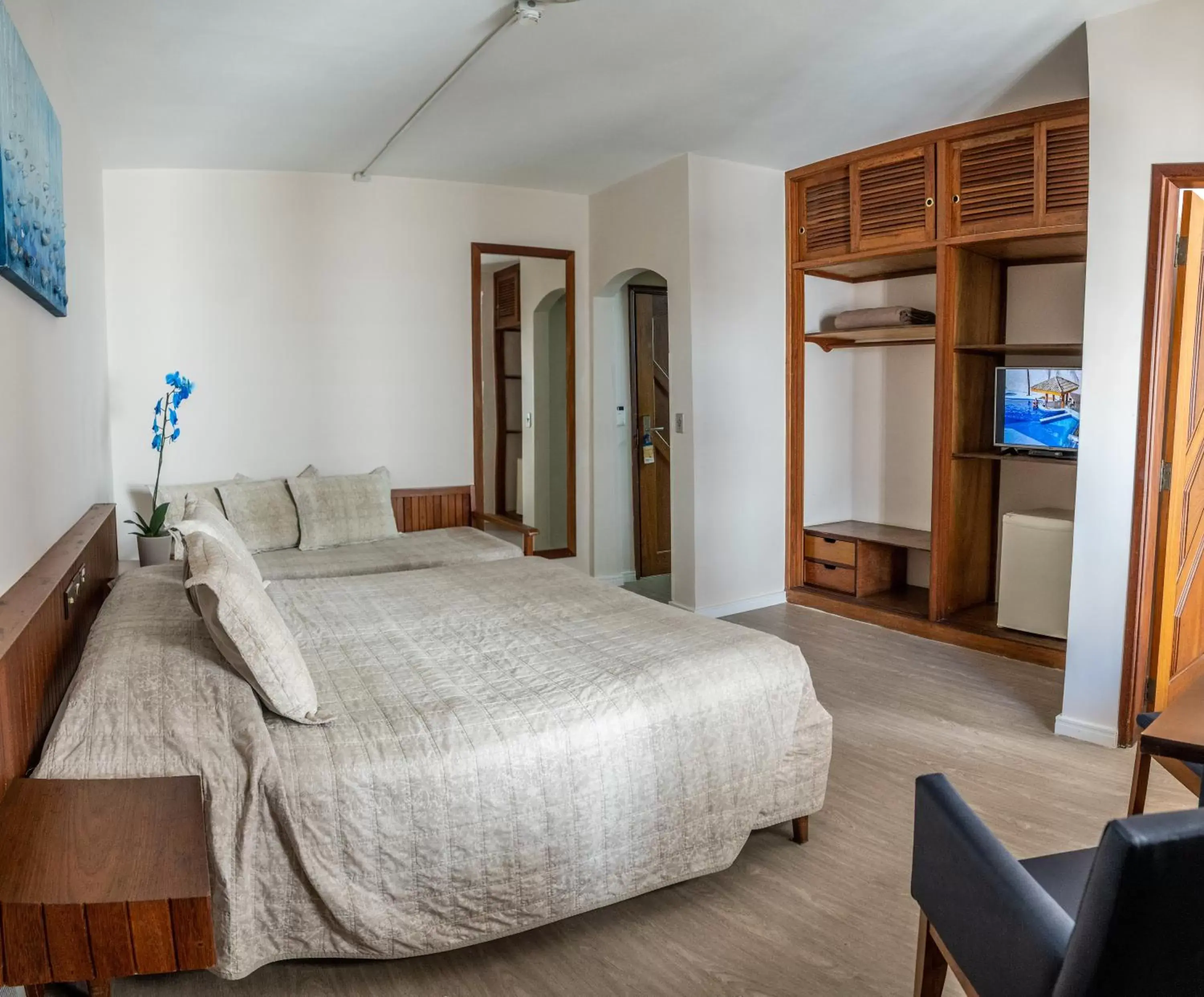 Bedroom, Bed in Strand Hotel Guarujá Frente Mar