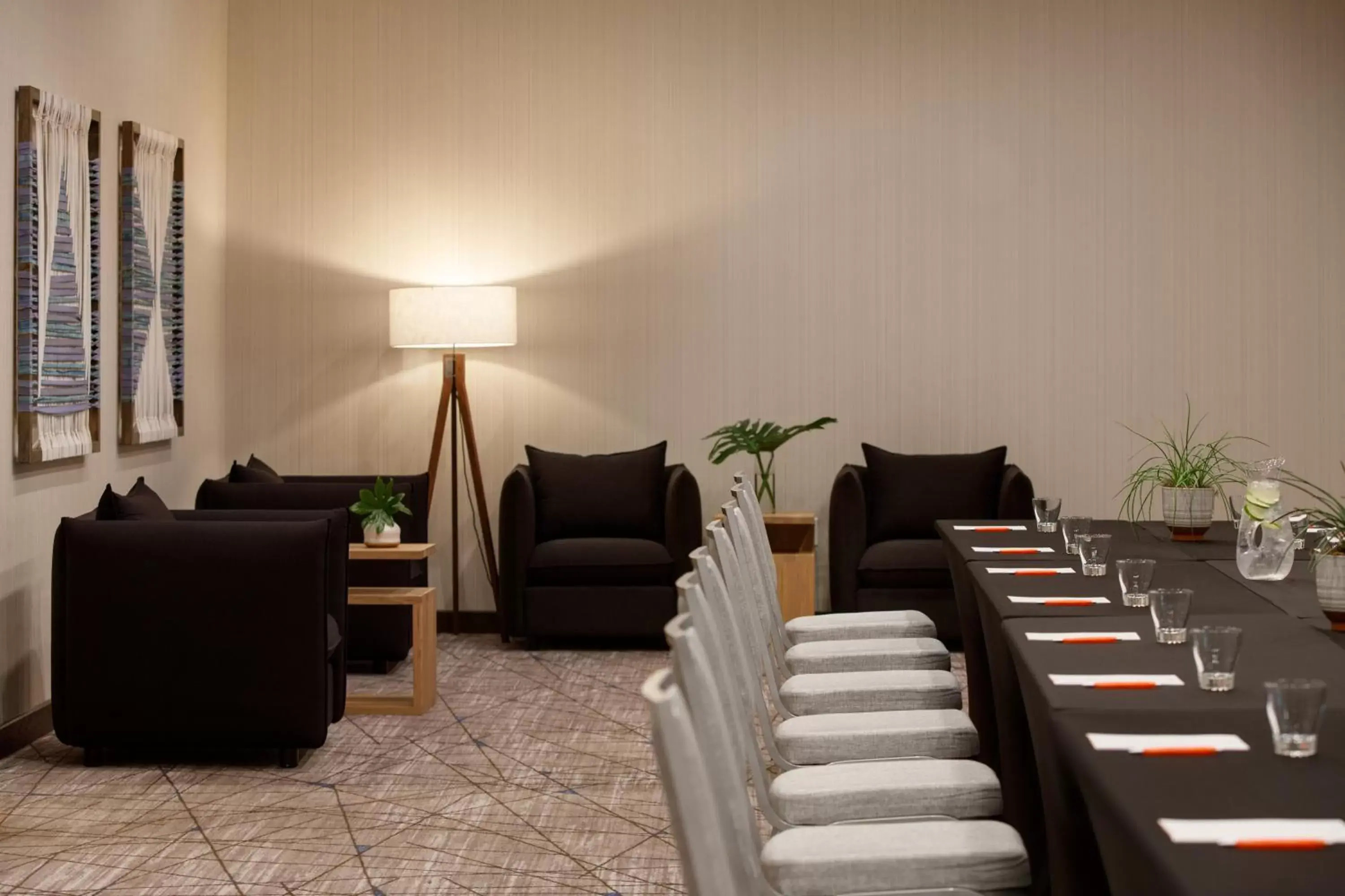 Meeting/conference room, Seating Area in Kimpton Overland Hotel - Atlanta Airport, an IHG Hotel