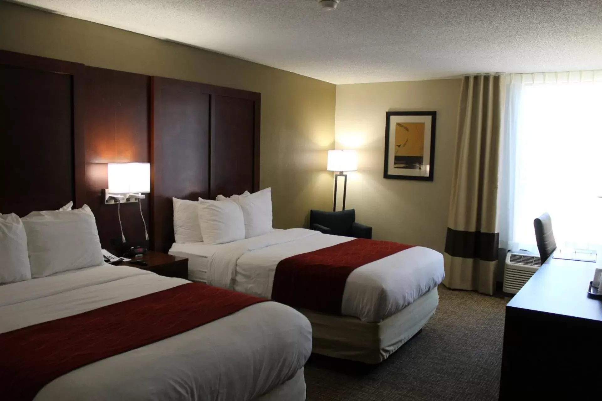 Bed in Comfort Inn Laurinburg