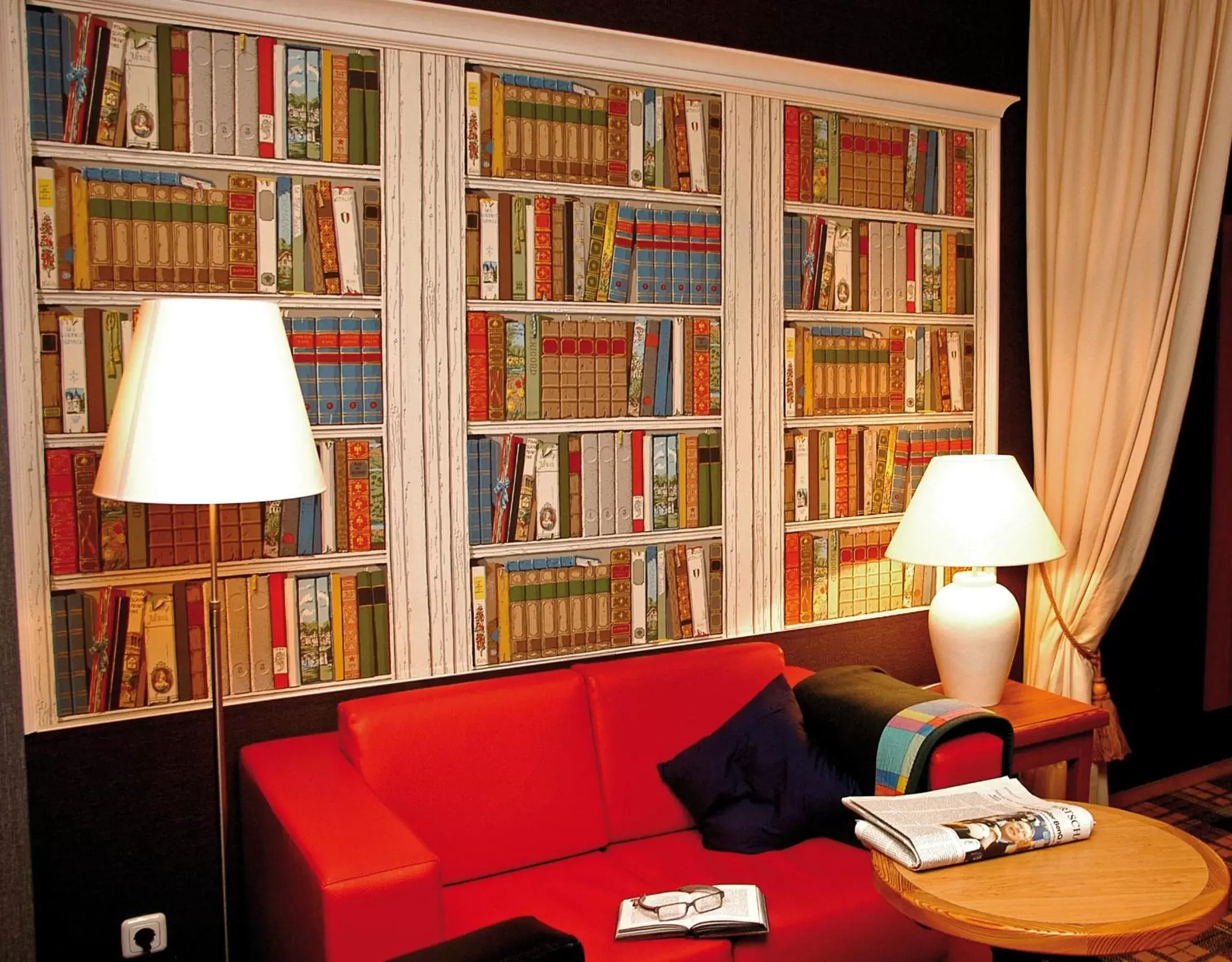 Living room, Library in Boutique Hotel Schieferhof