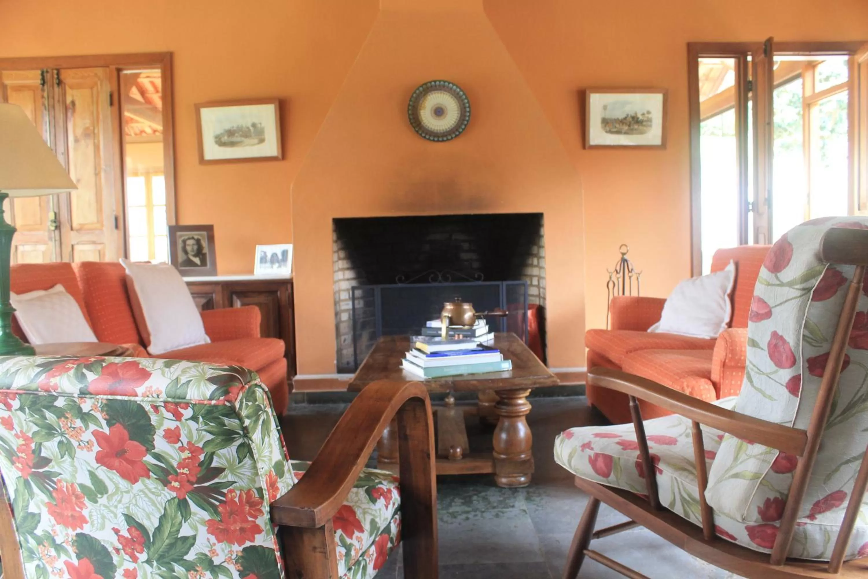 Communal lounge/ TV room in Pousada Mariza