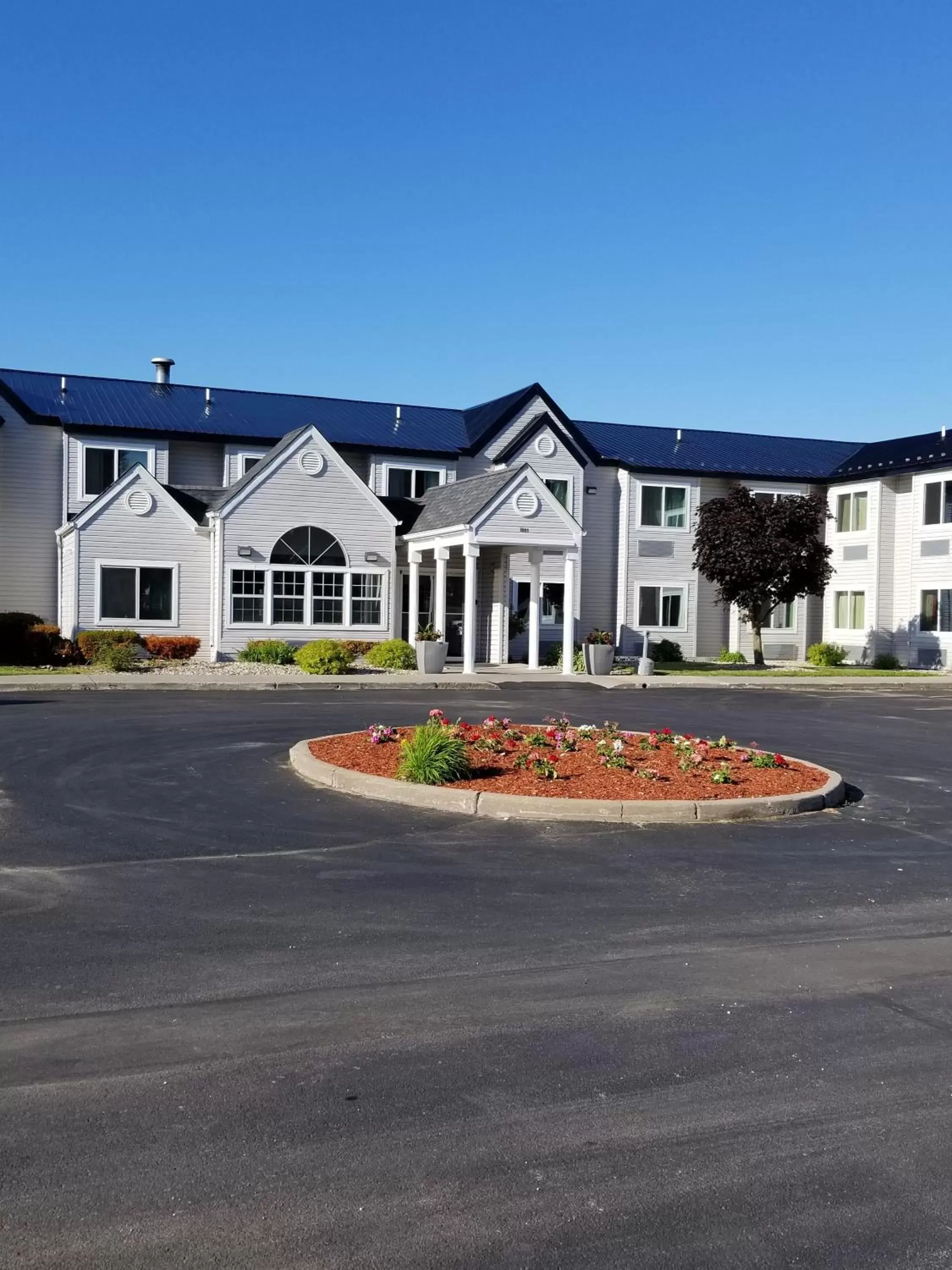Property Building in Quality Inn & Suites Watertown Fort Drum