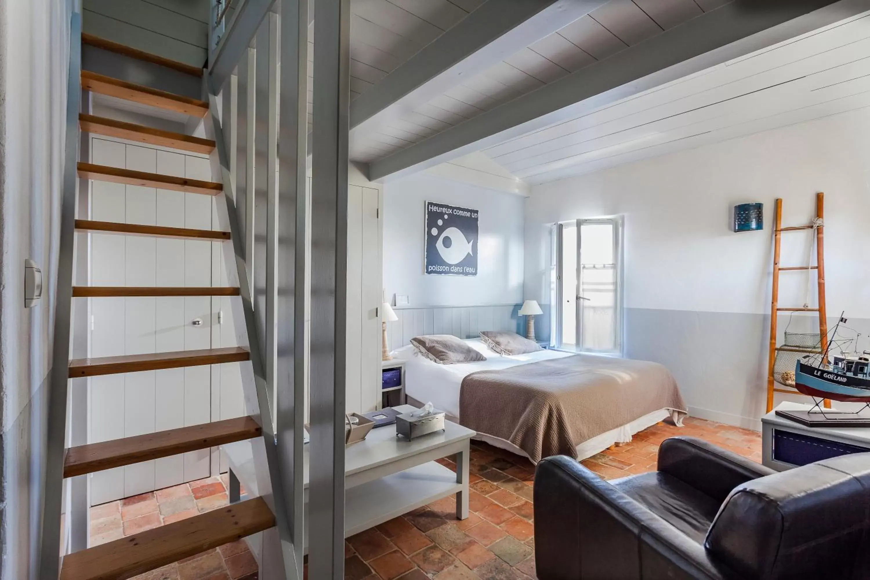 Bedroom in Hotel Les Bois Flottais