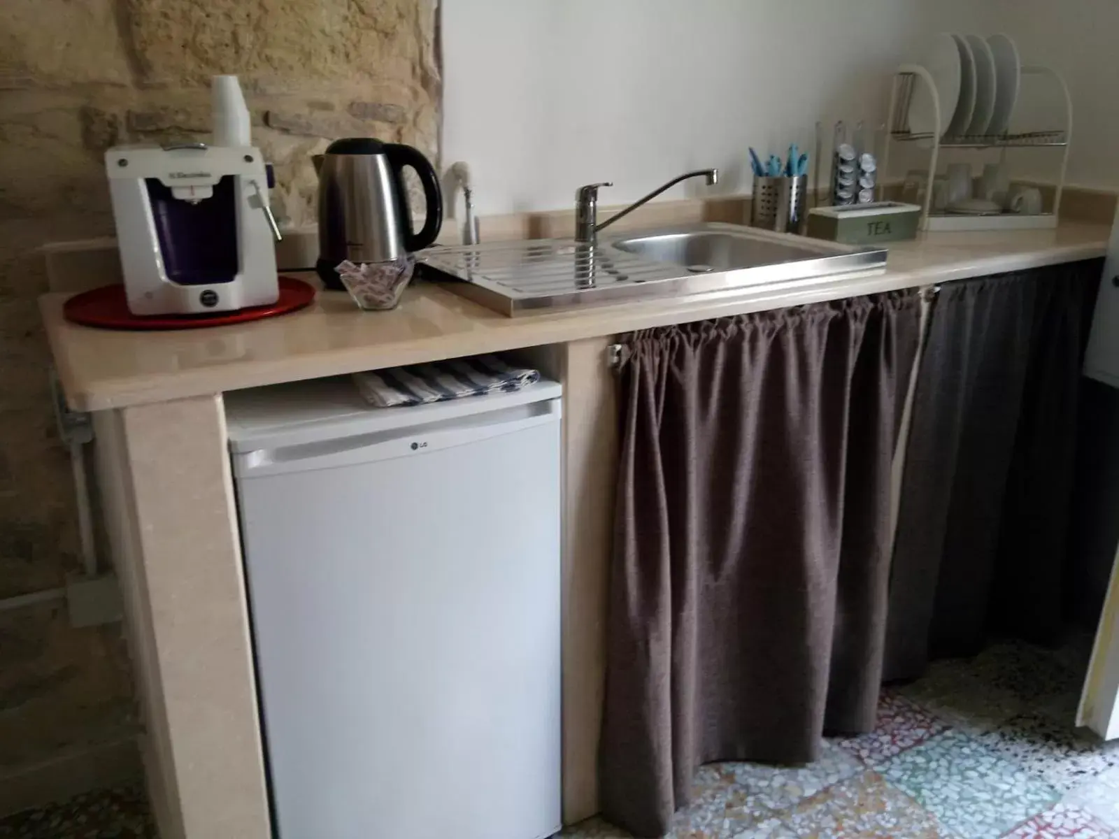 Coffee/tea facilities, Kitchen/Kitchenette in Piazzetta Scolanova