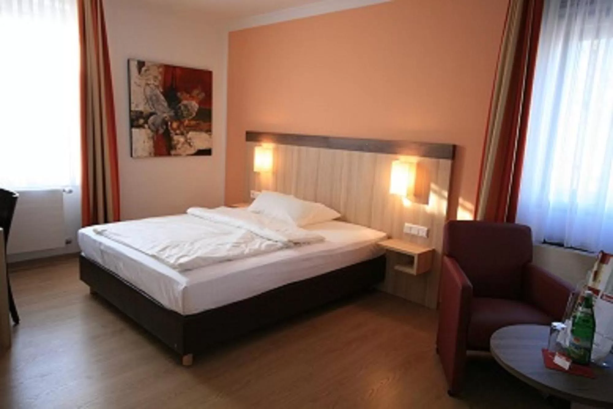 Day, Bed in Montana Hotel Mönchengladbach