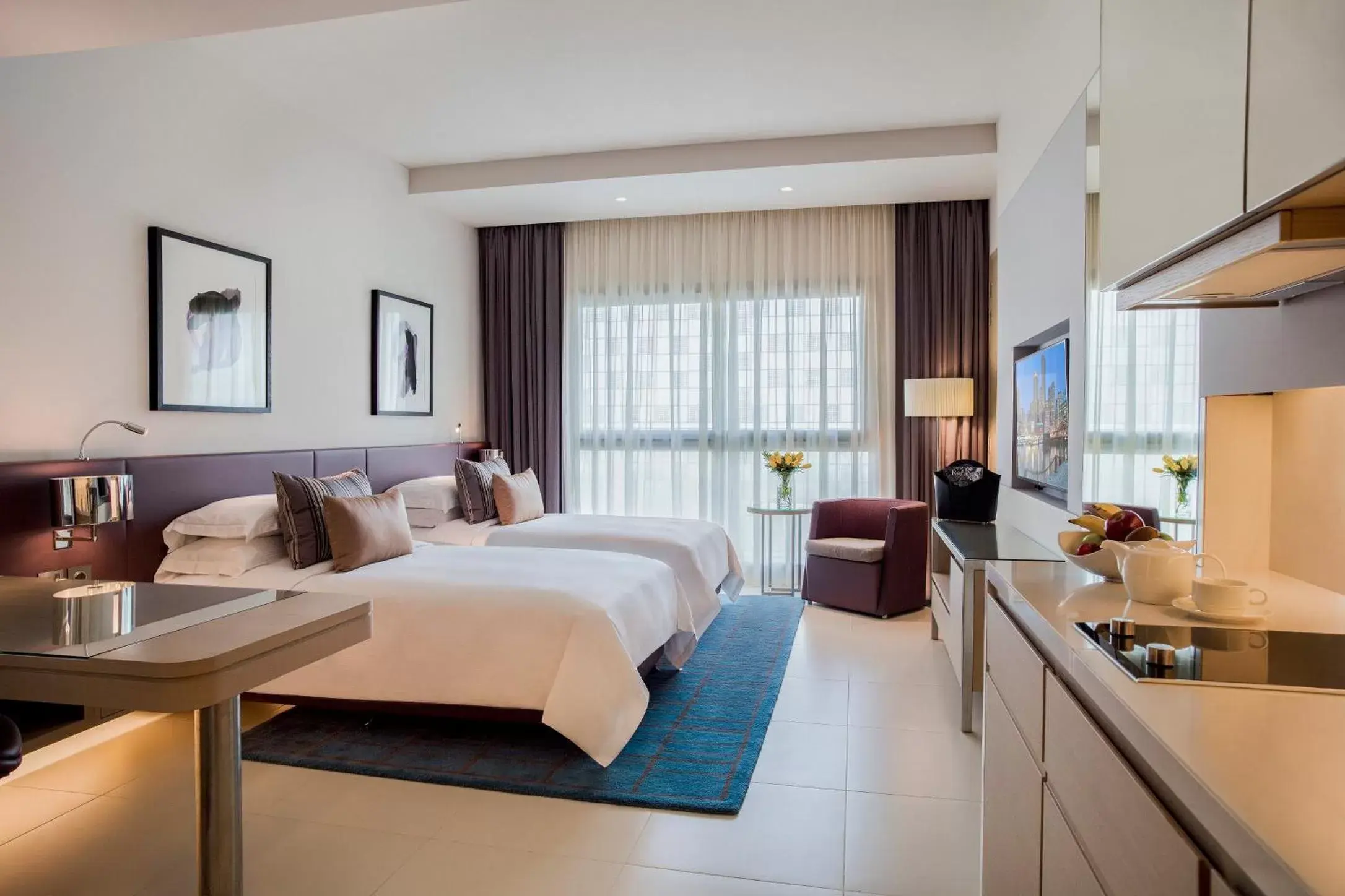 Studio - Twin Beds in Capital Centre Arjaan by Rotana