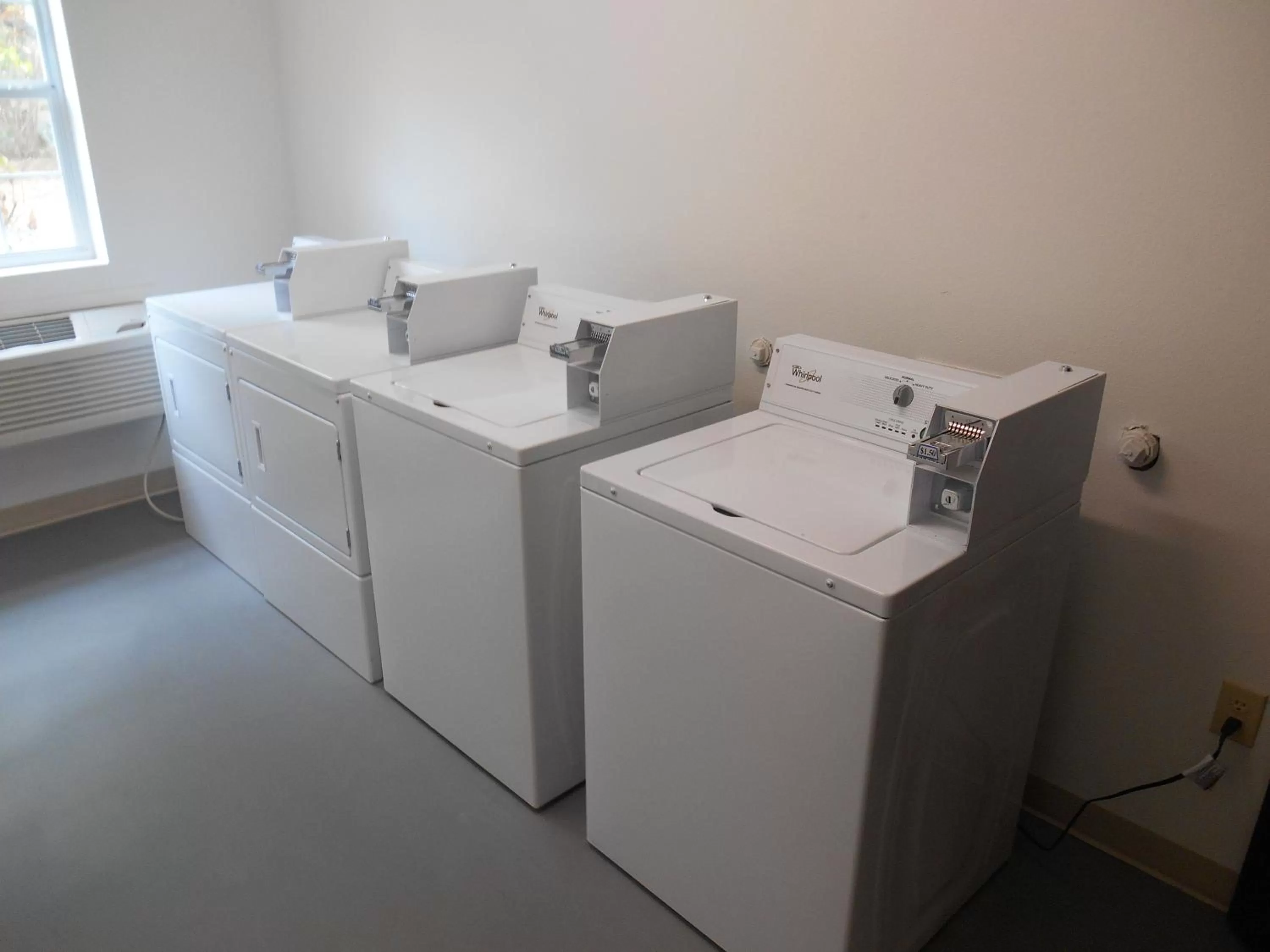 Other in Motel 6-Jourdanton, TX