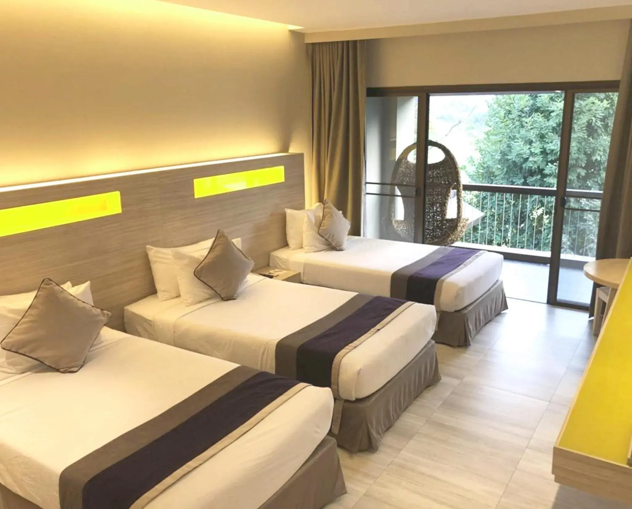 Bedroom, Bed in Chatrium Golf Resort Soi Dao Chanthaburi