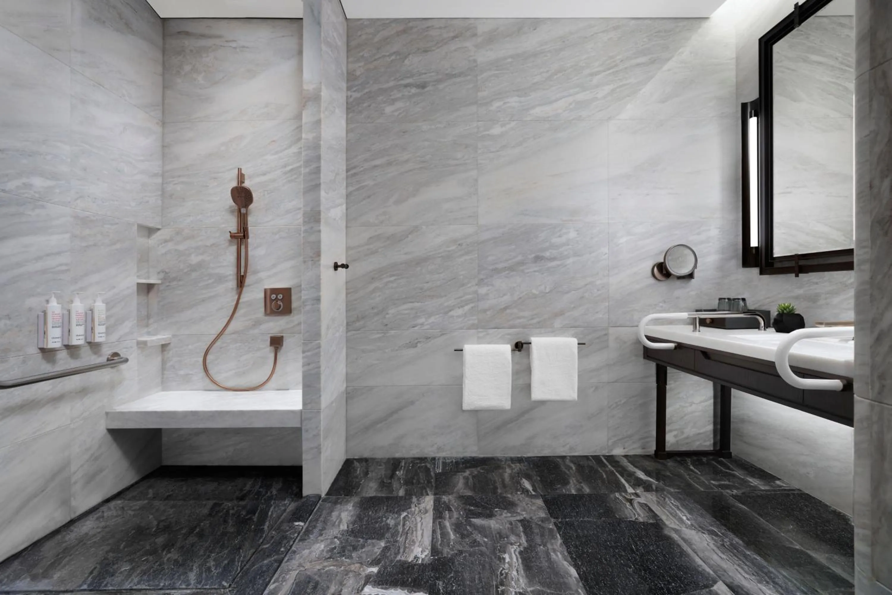 Bathroom in Guangzhou Marriott Hotel Baiyun