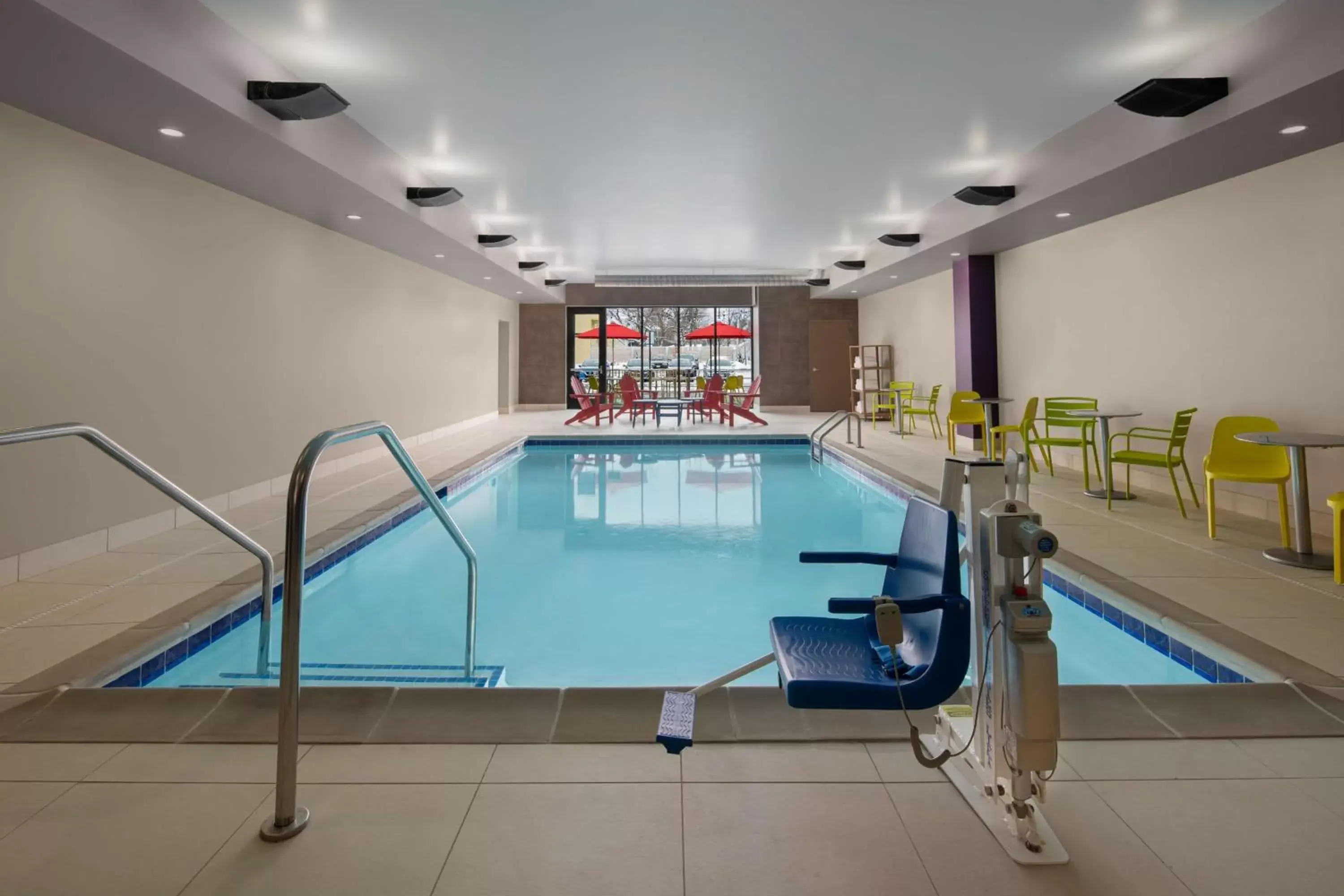Pool view in Home2 Suites by Hilton Des Moines at Drake University Pool view in Home2 Suites by Hilton Des Moines at Drake University