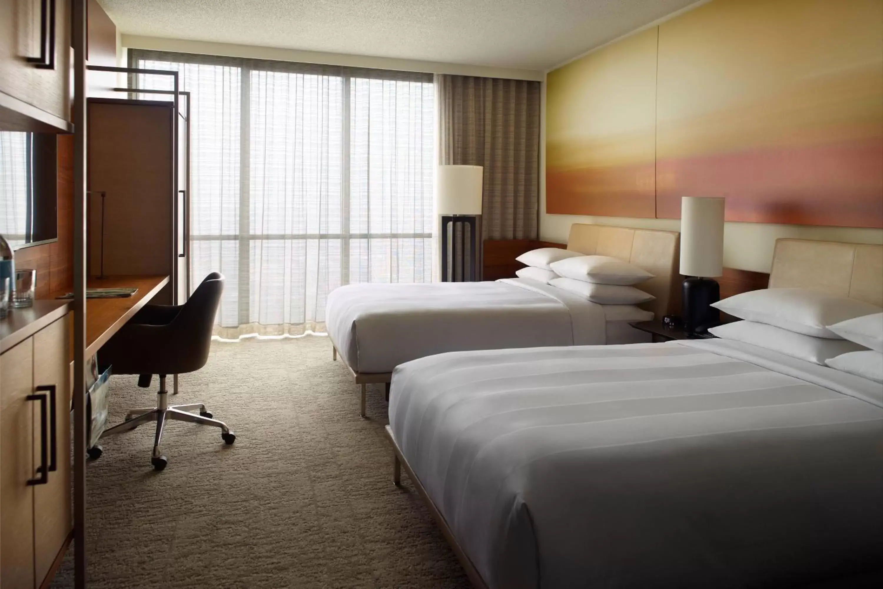 Photo of the whole room, Bed in Atlanta Marriott Marquis