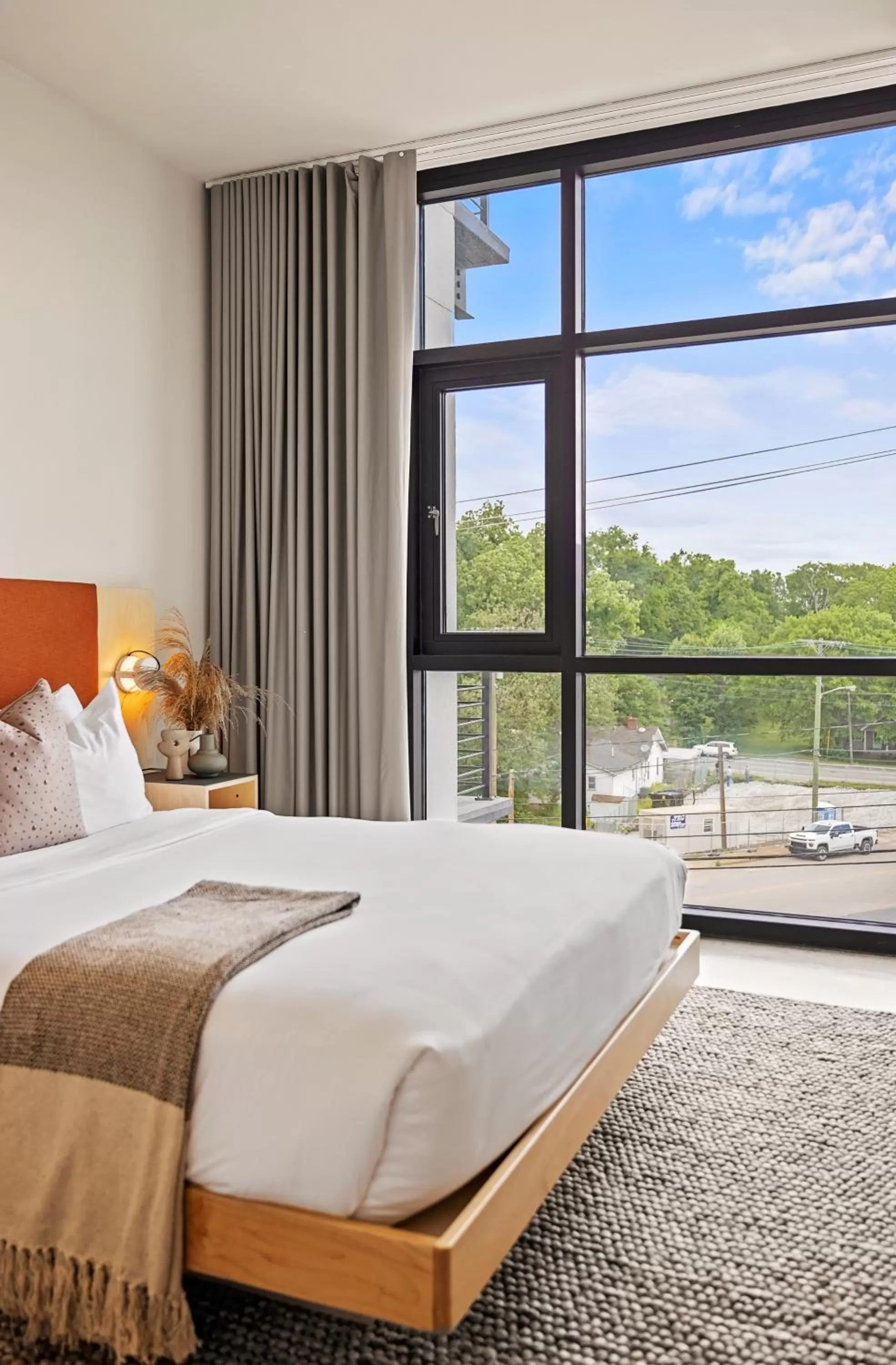 Bed in Placemakr Wedgewood-Houston - South Nashville