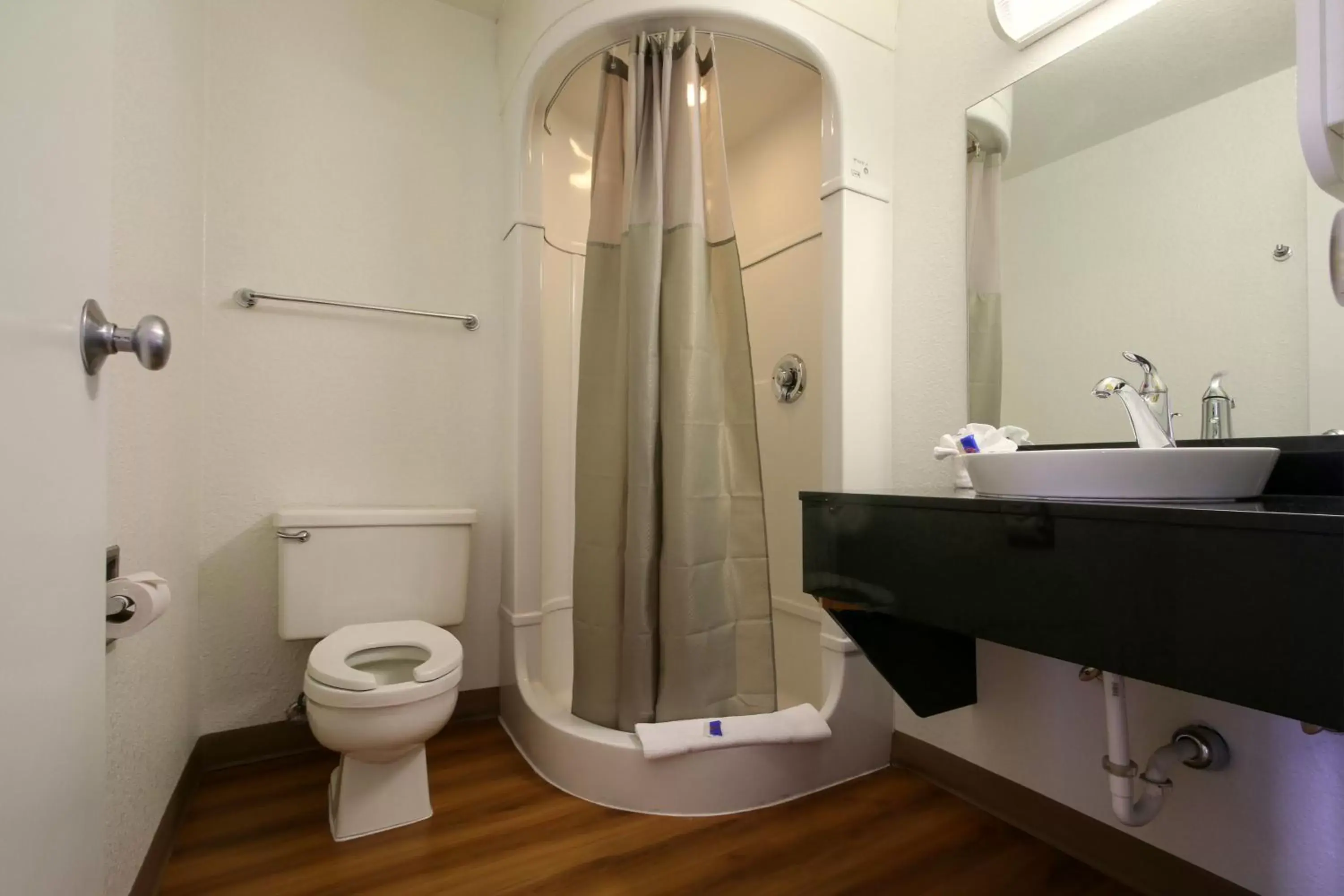 Bathroom in Motel 6 Wells Bathroom in Motel 6 Wells