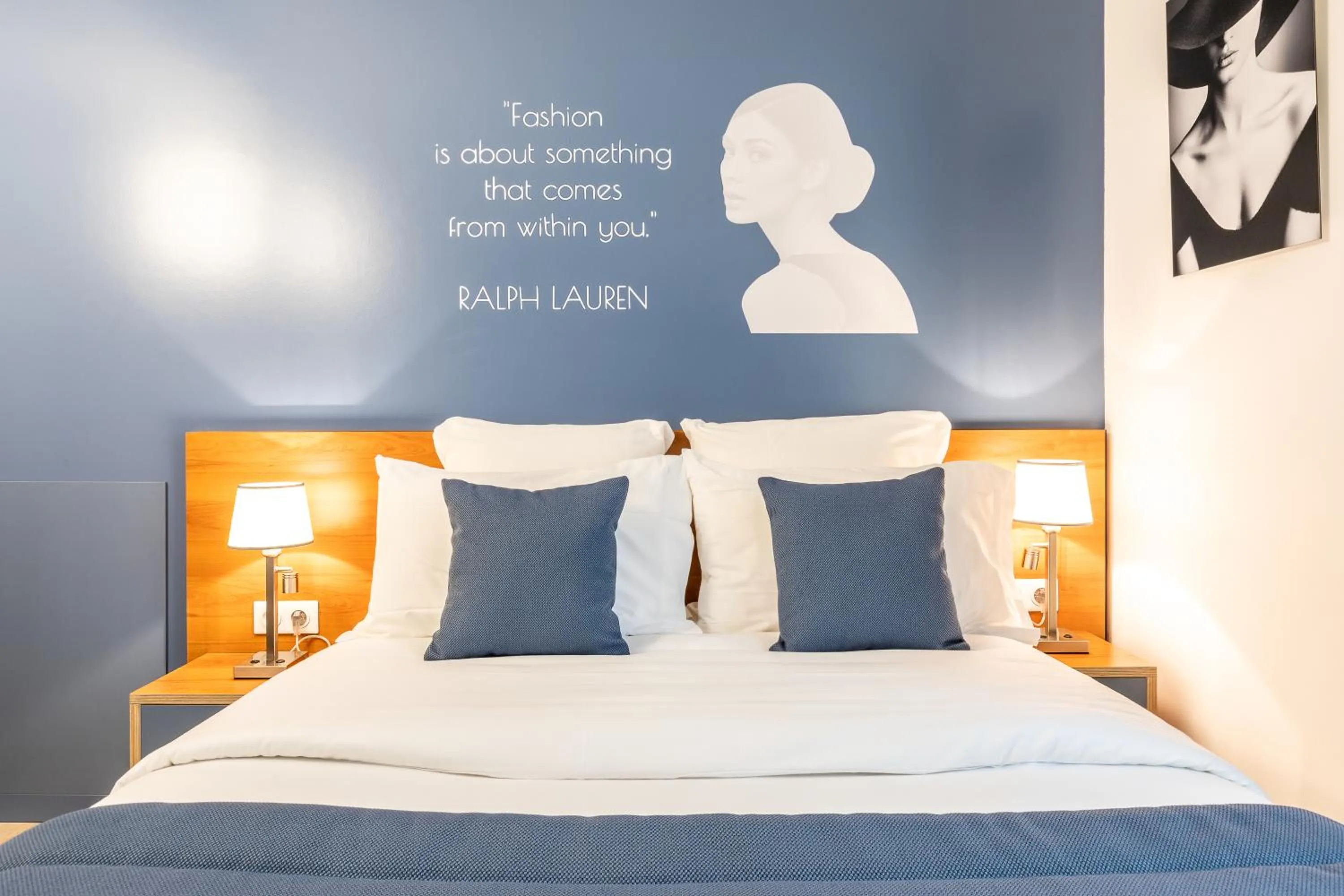 Bed in Hôtel Villa Eiffel Mademoiselle