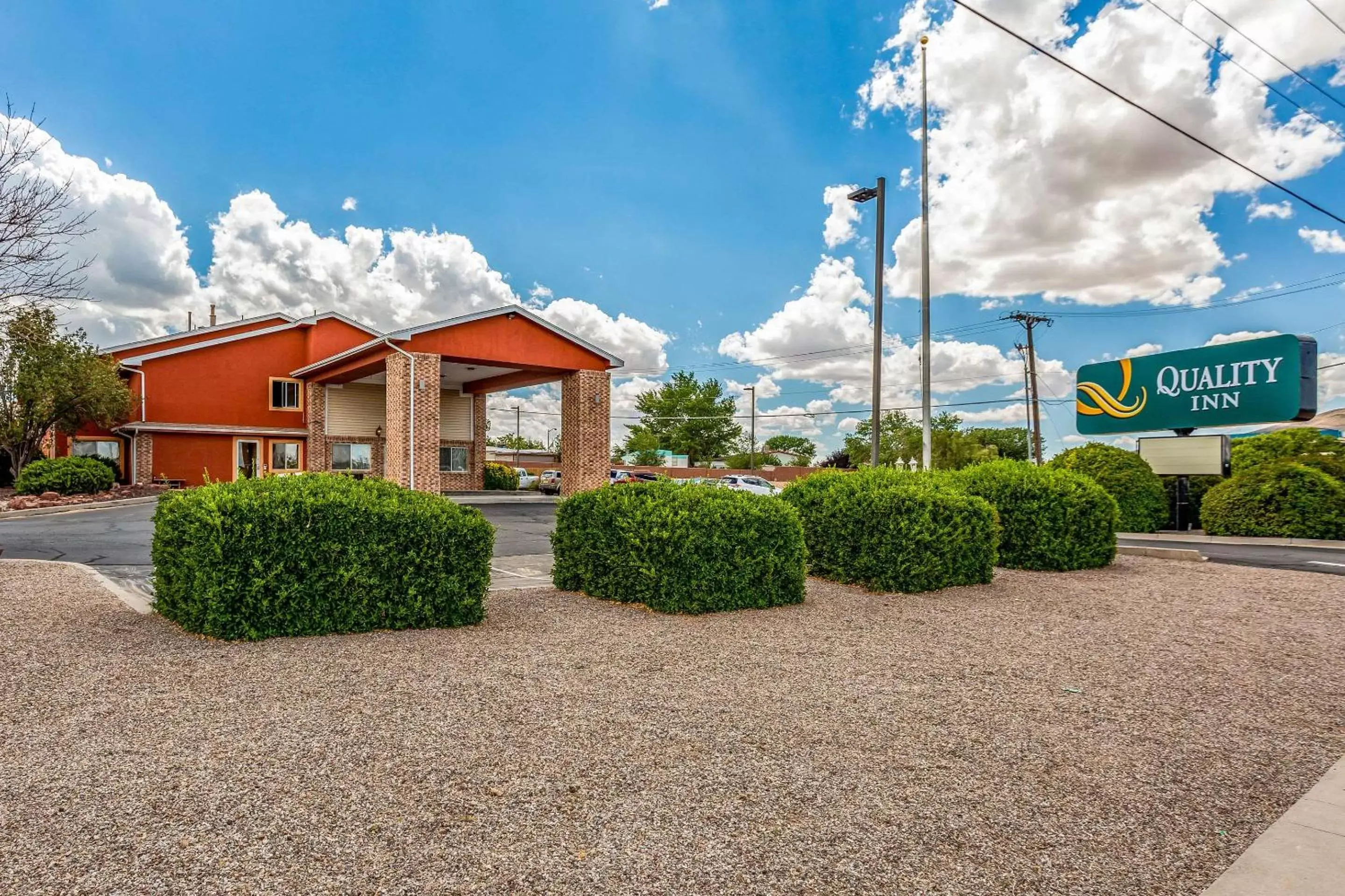 Property Building in Quality Inn Los Lunas