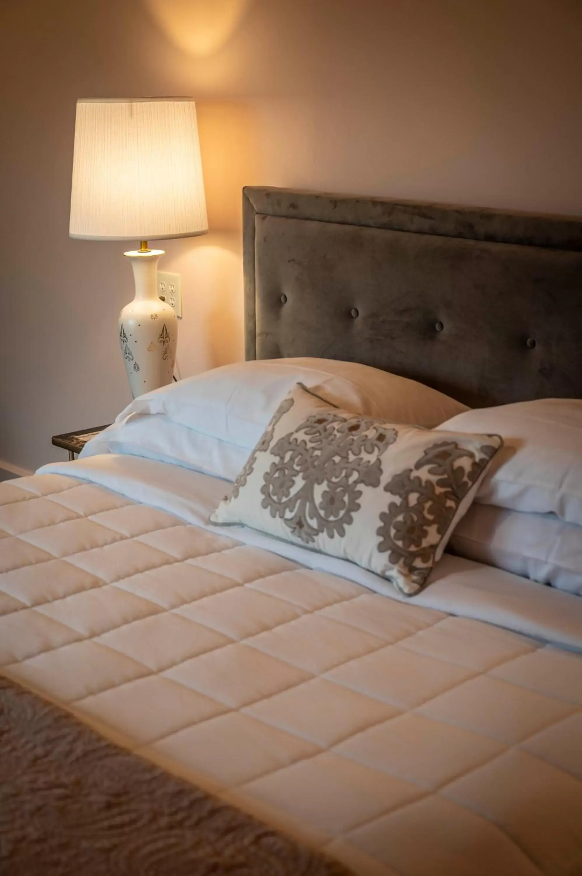 Bed in Hotel Broad Ripple Bed in Hotel Broad Ripple