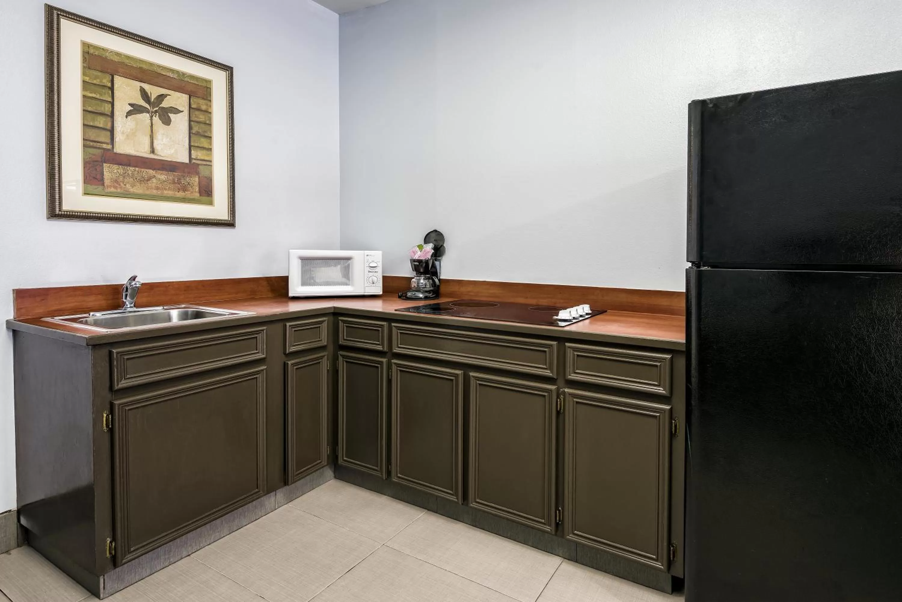 Kitchen or kitchenette in La Copa Inn Beach Hotel