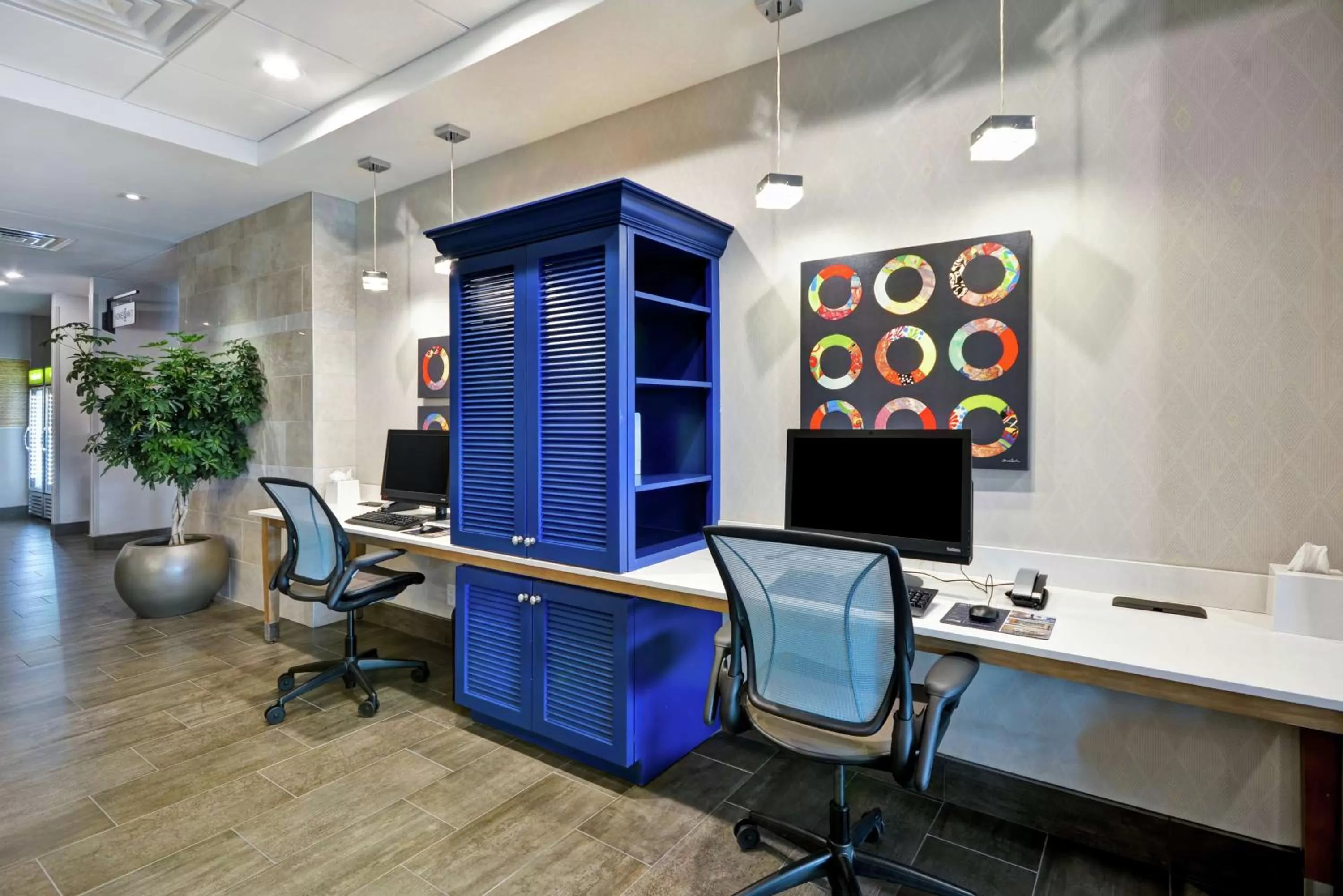 Business facilities in Home2 Suites Plano Legacy West