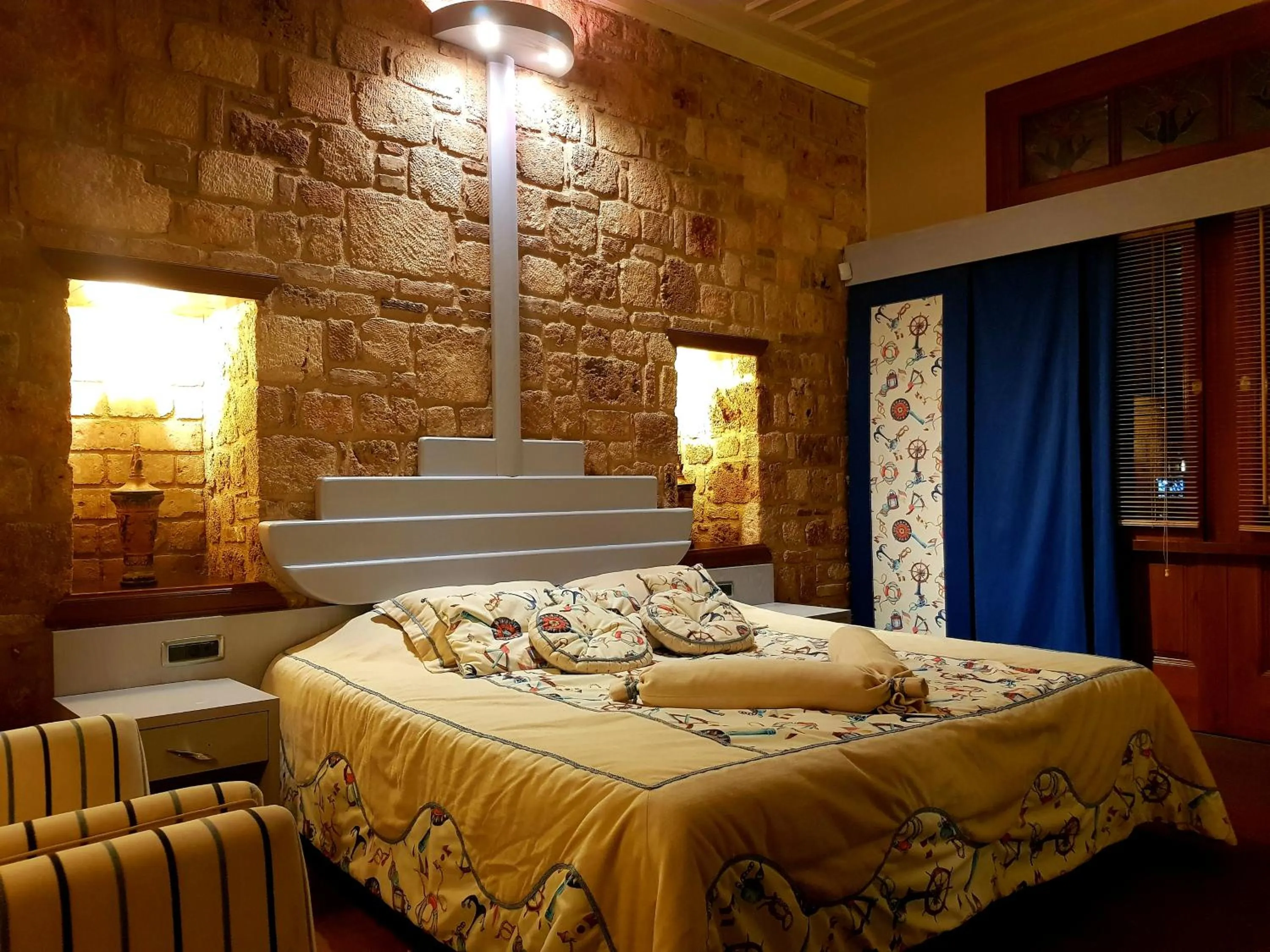 Photo of the whole room, Bed in Eski Masal Hotel - Special Class