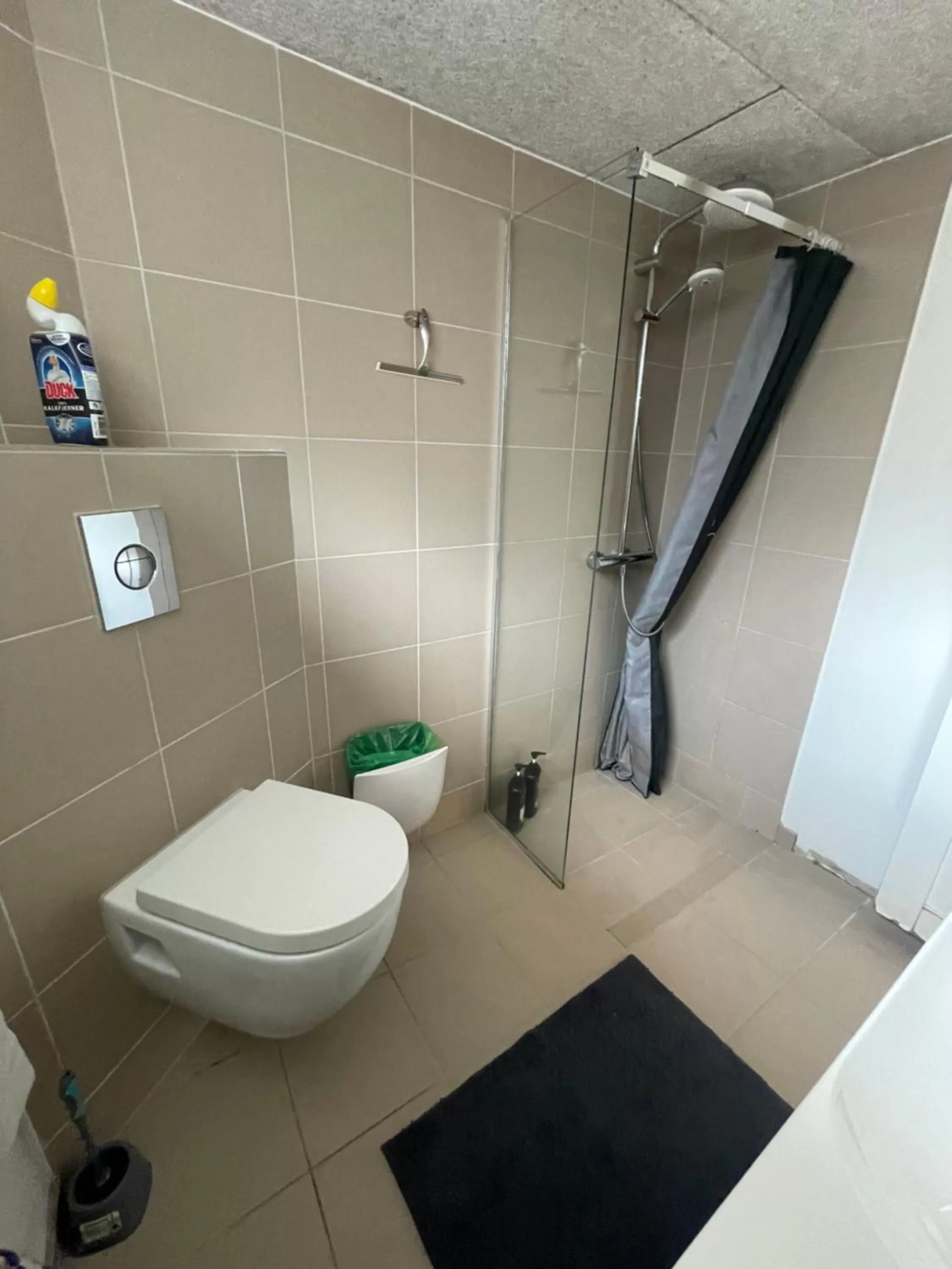 Shower, Bathroom in kabyssen