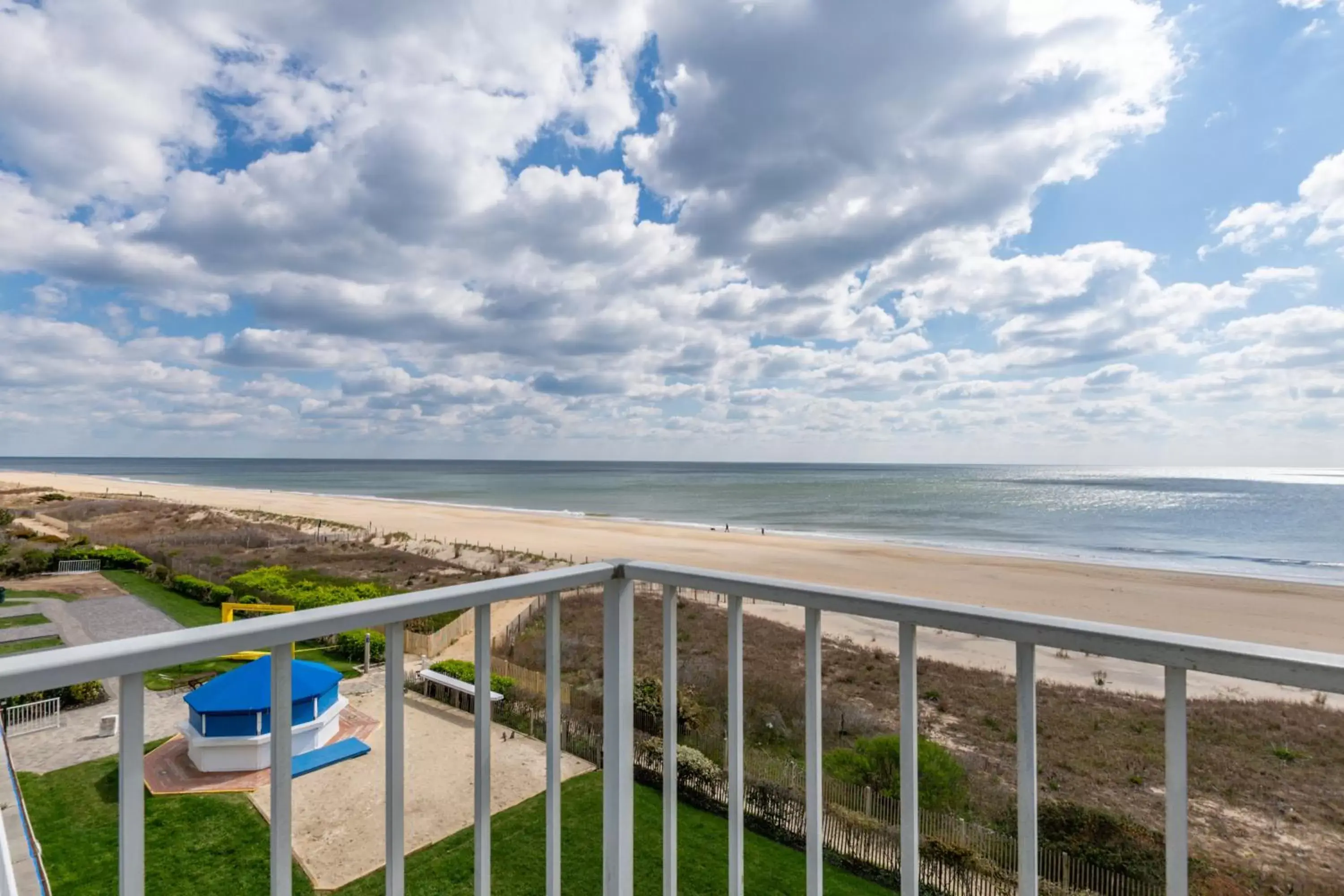 Balcony/Terrace, Sea View in Princess Royale Oceanfront Resort