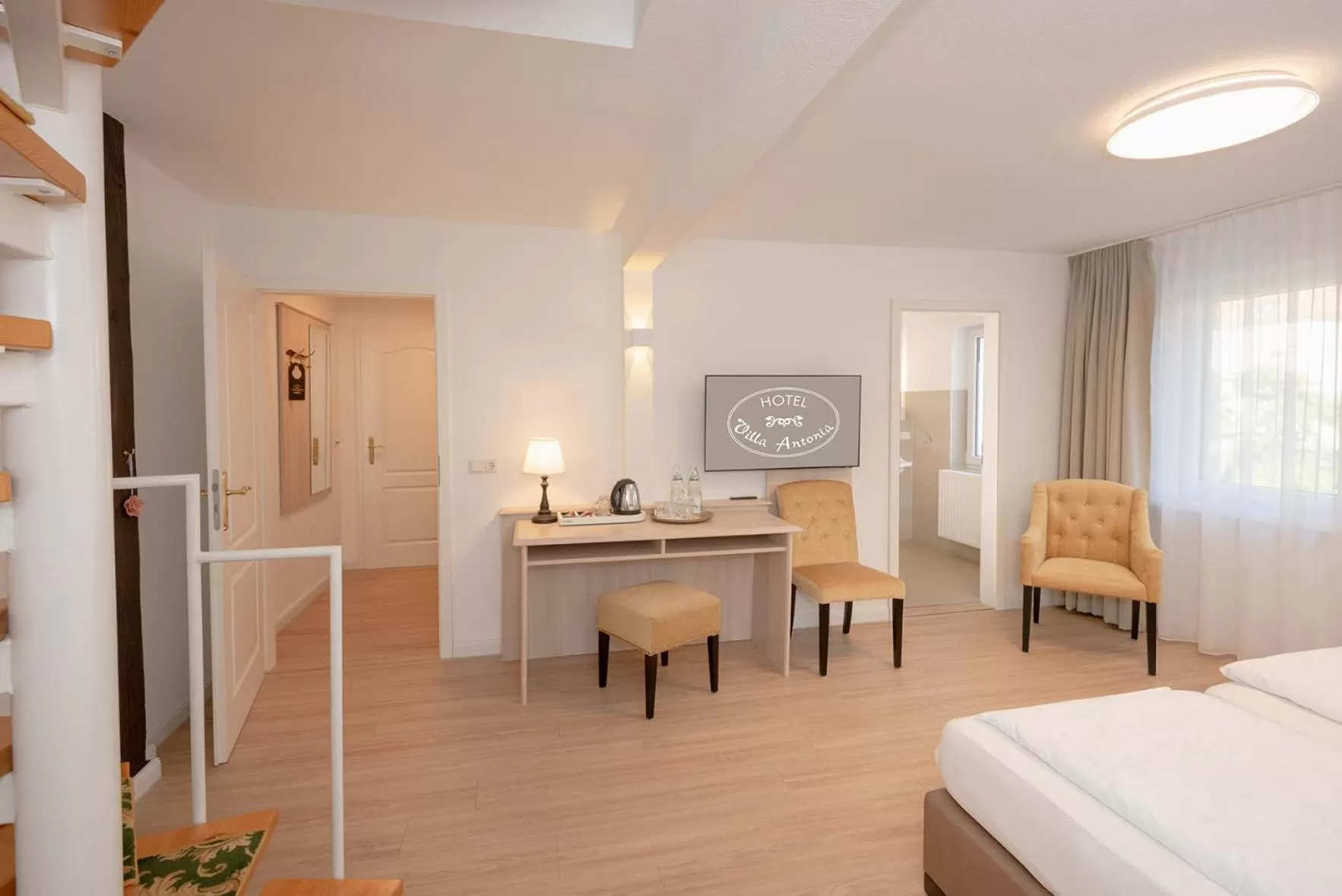 Photo of the whole room, Bed in Villa Antonia