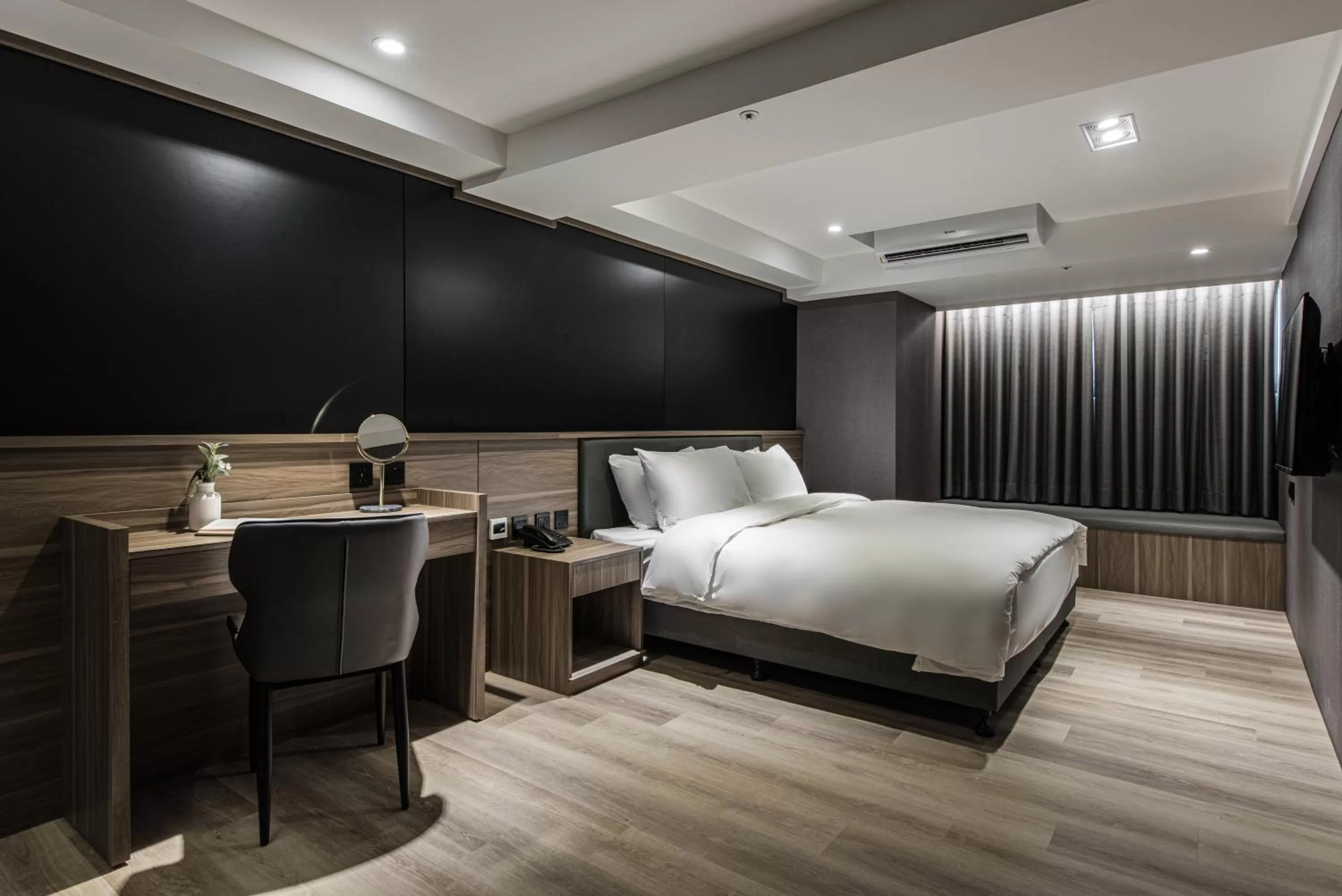 Bed in Autumn Willow Hotel