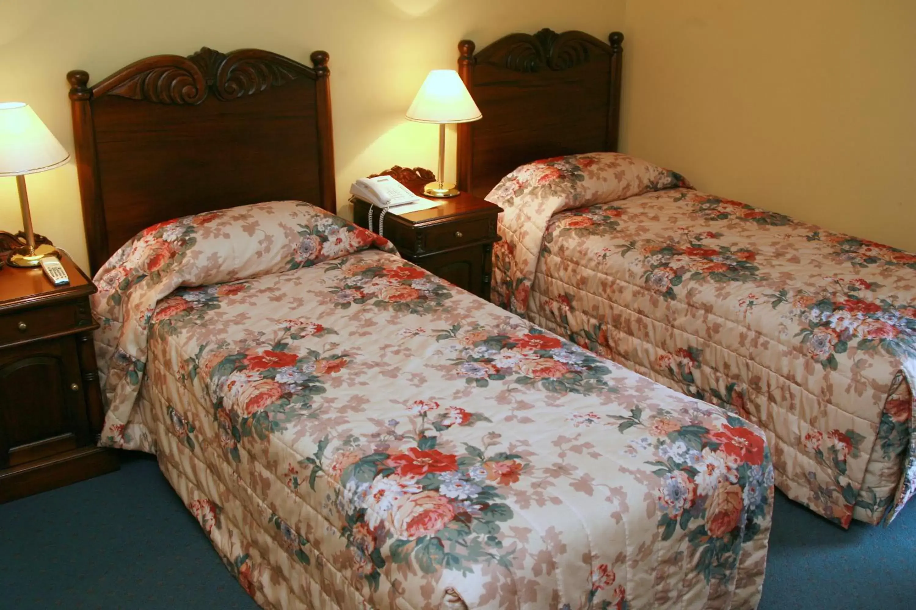 Bed in Avonmore On The Park Boutique Hotel