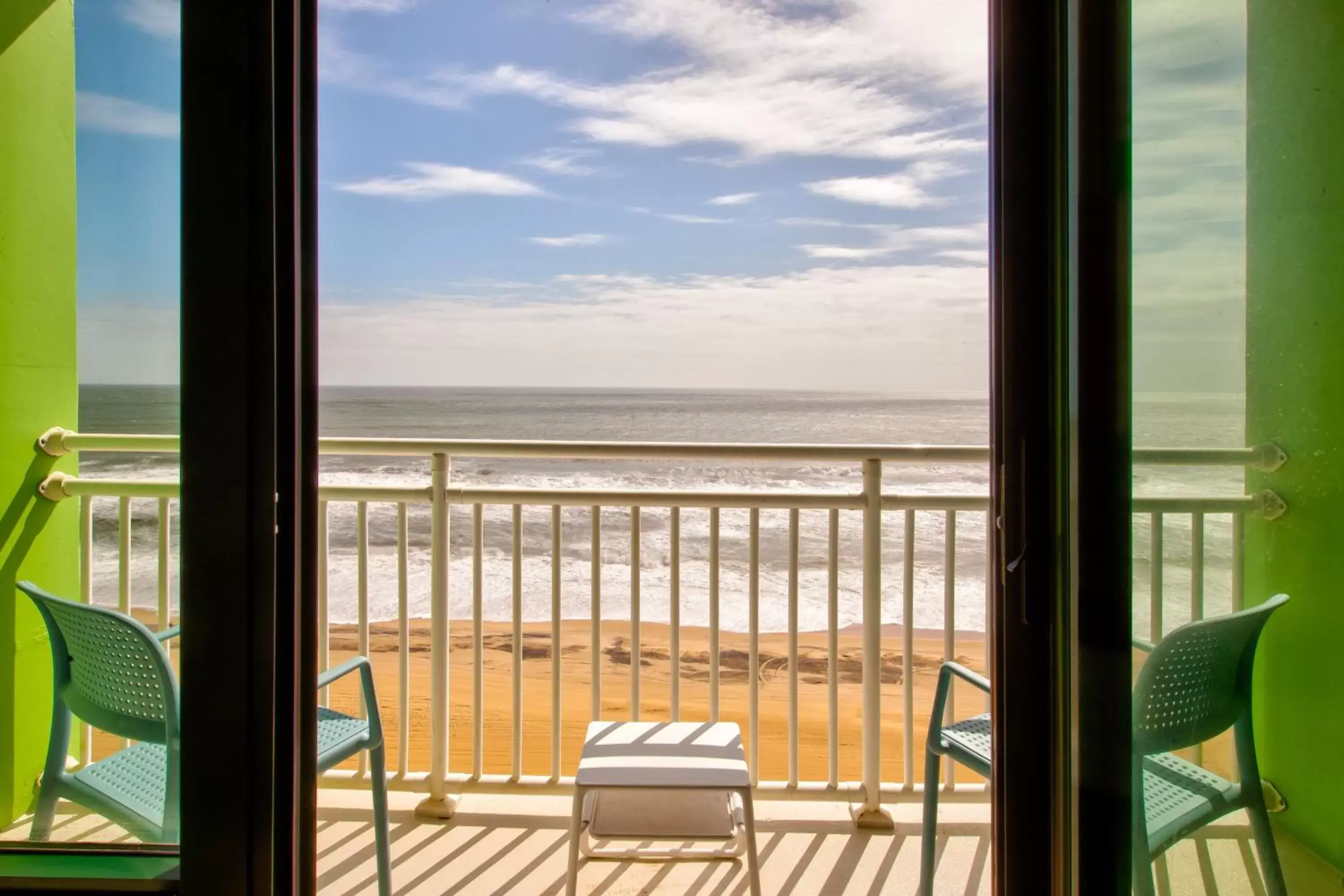 Photo of the whole room, Sea View in Holiday Inn Va Beach-Oceanside 21st St, an IHG Hotel
