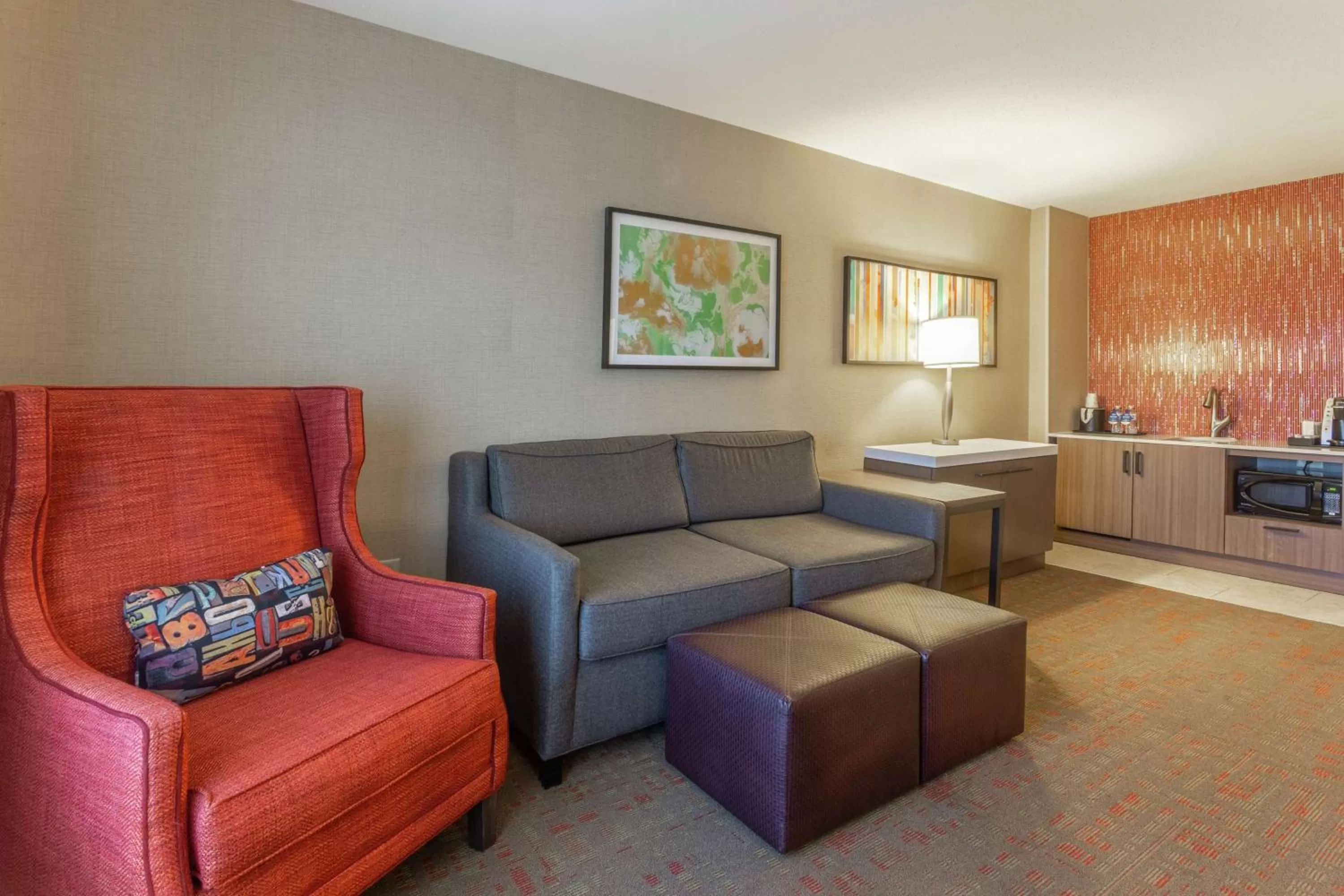 Living room in Hilton Garden Inn Chicago/Tinley Park
