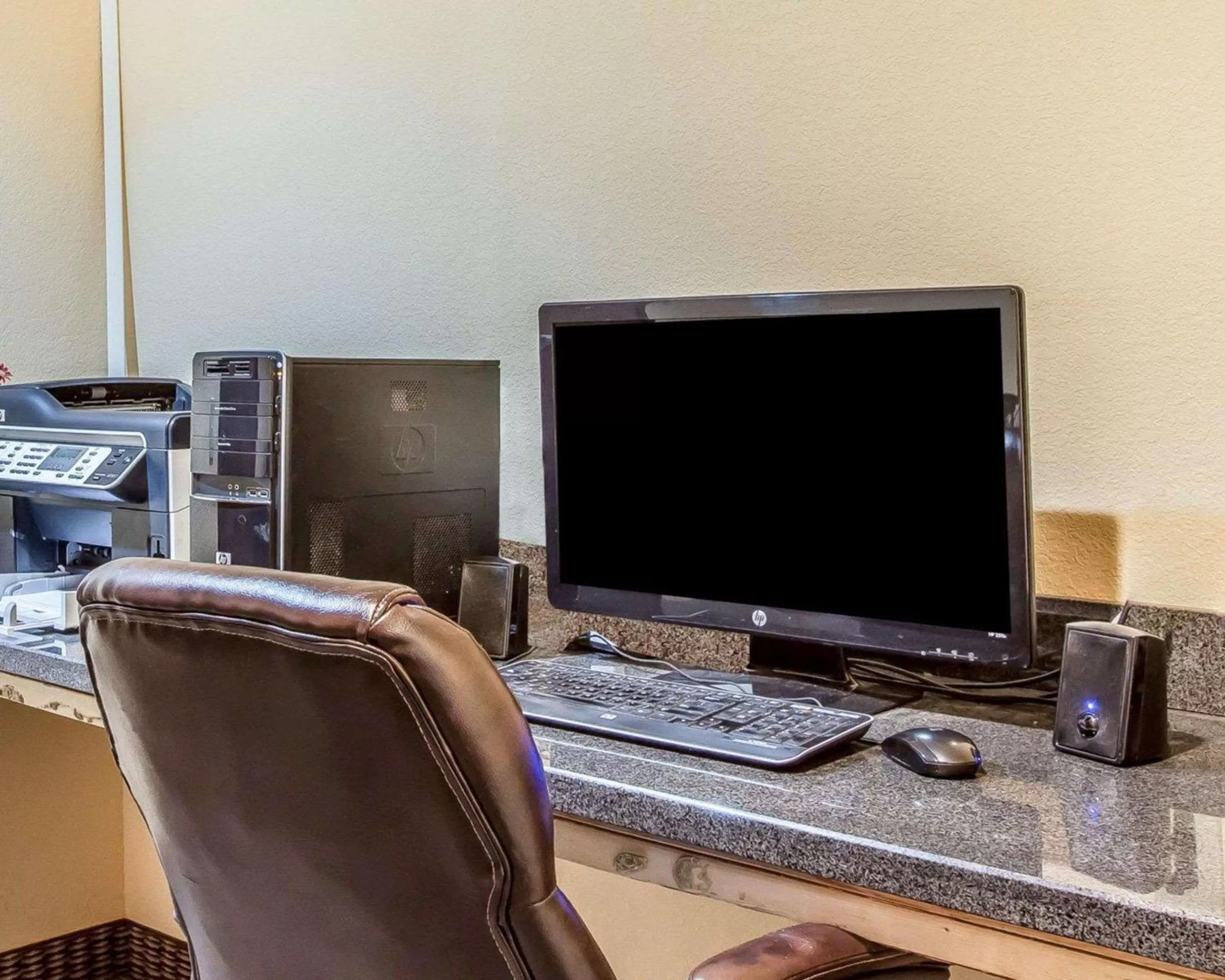 Business facilities in Quality Inn & Suites Mount Pleasant