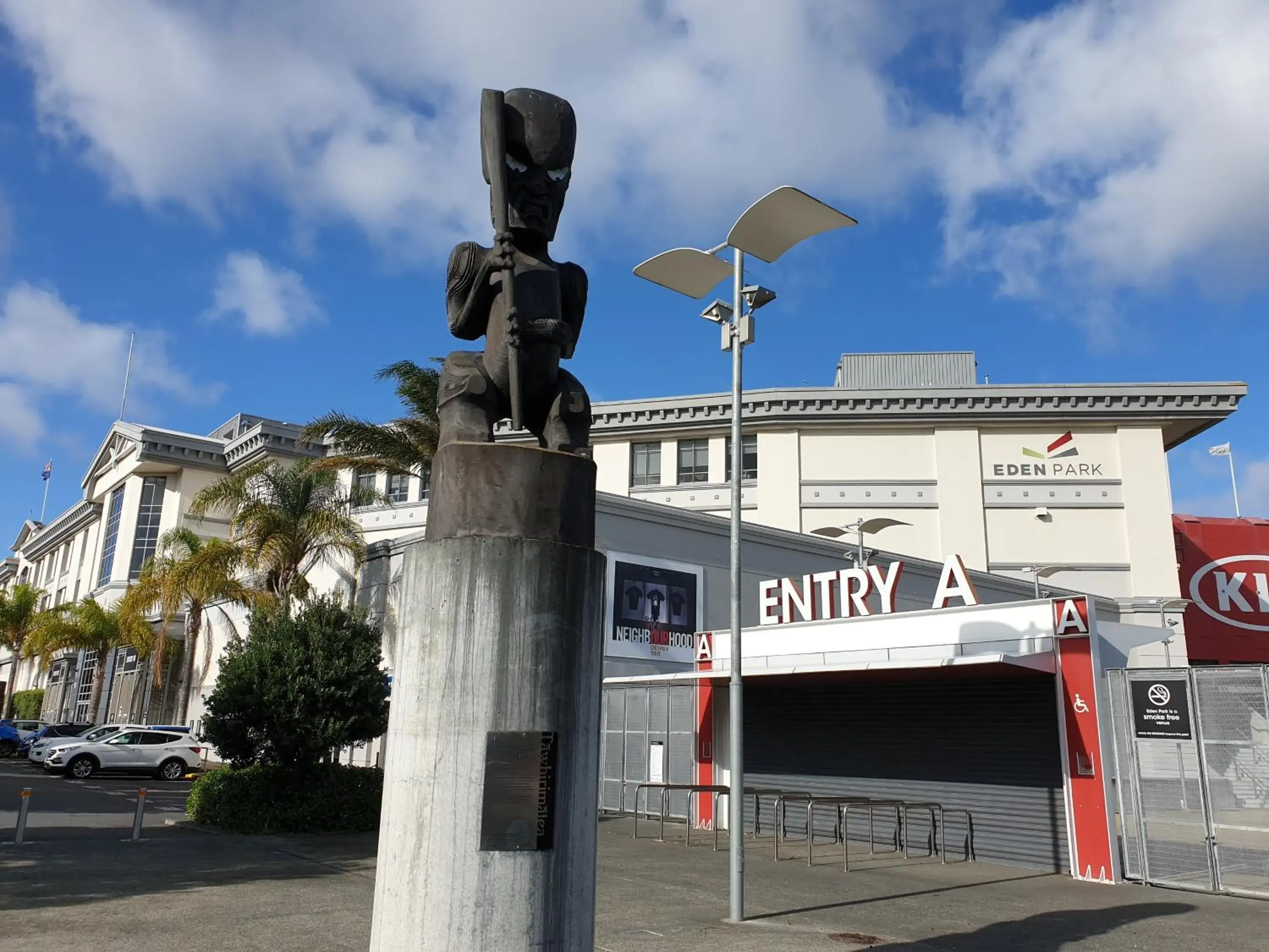 Neighbourhood, Property Building in At Eden Park Motel