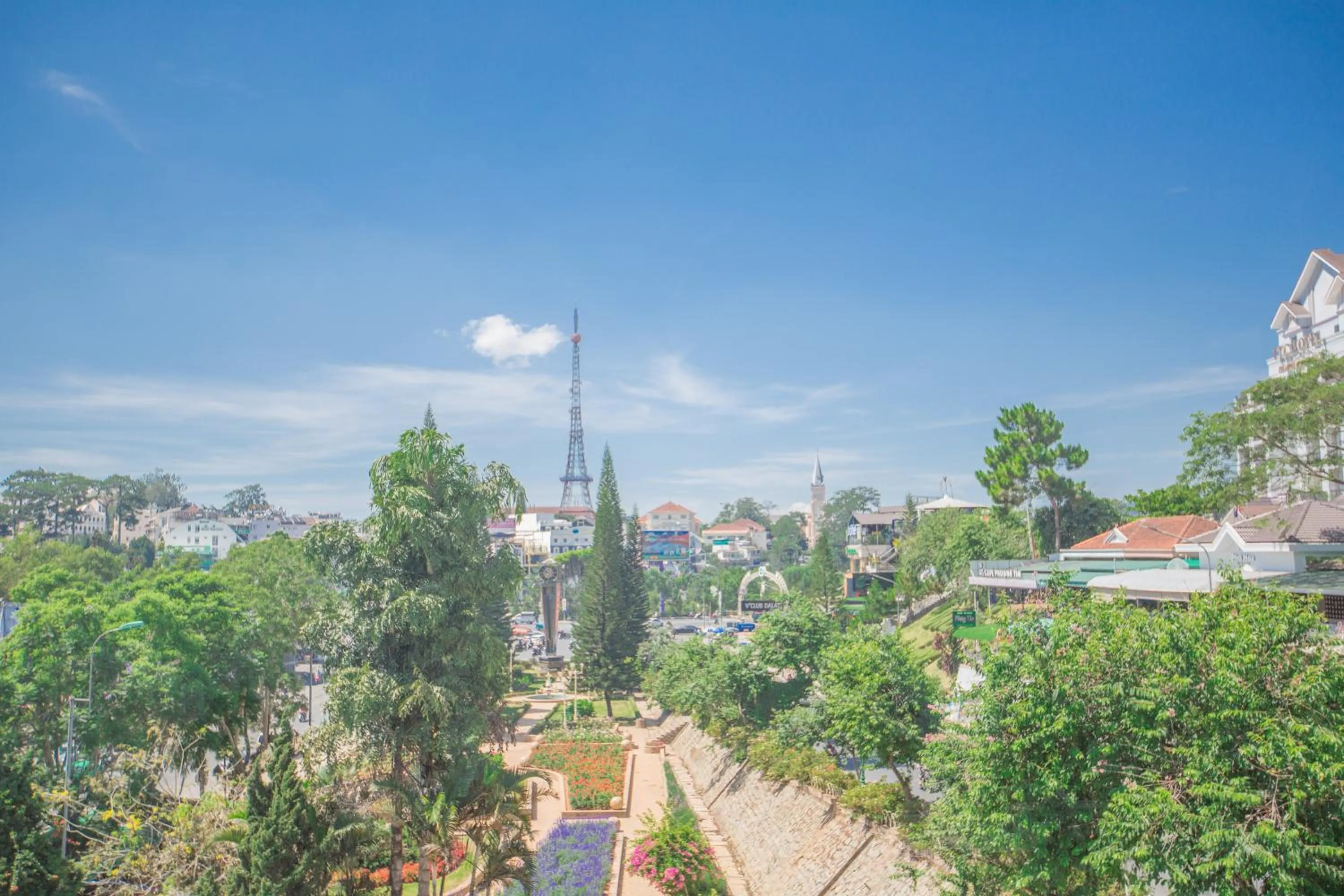 Nearby landmark in Nice Dream Hotel