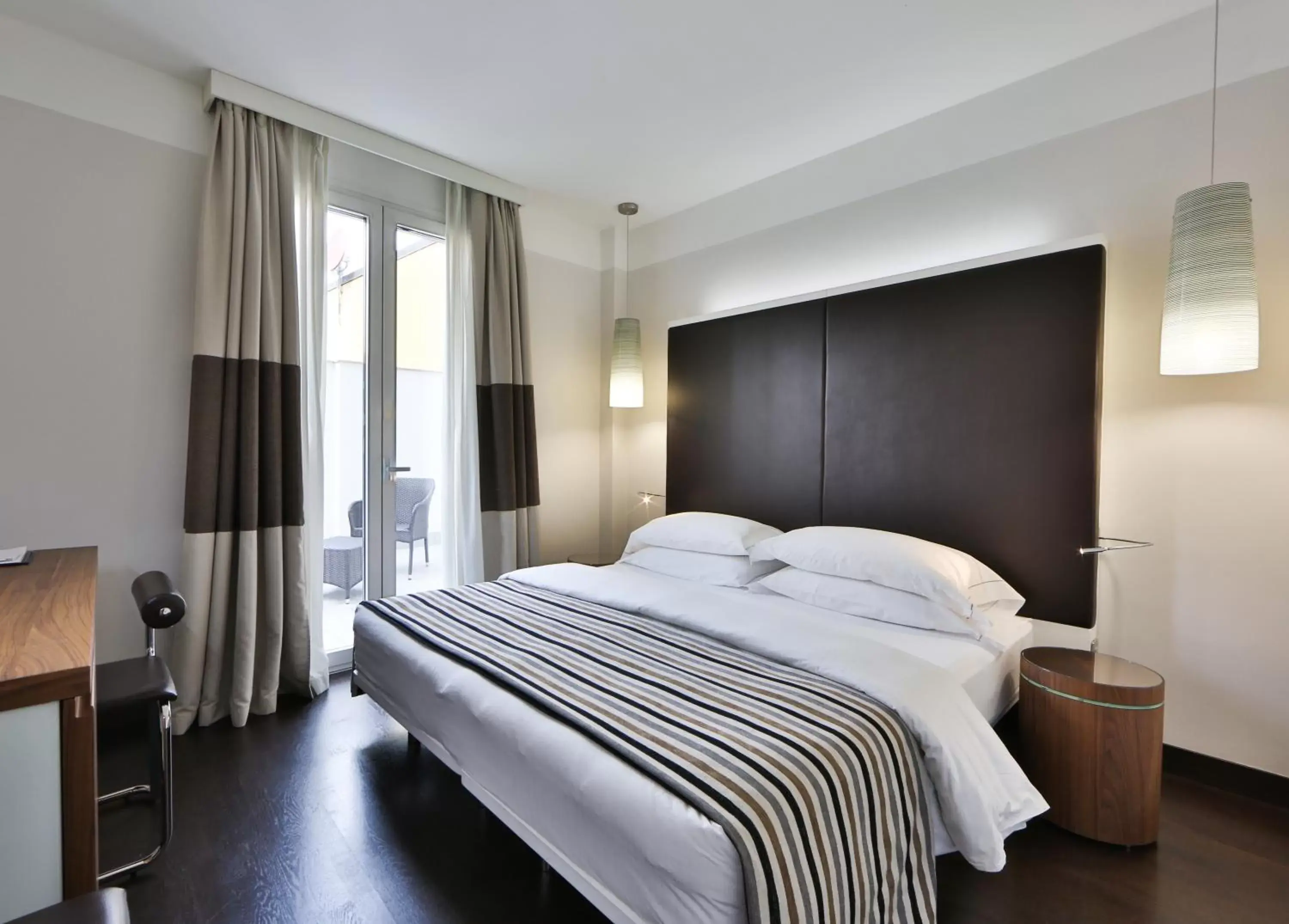 Bedroom, Bed in Best Western Plus Hotel De Capuleti