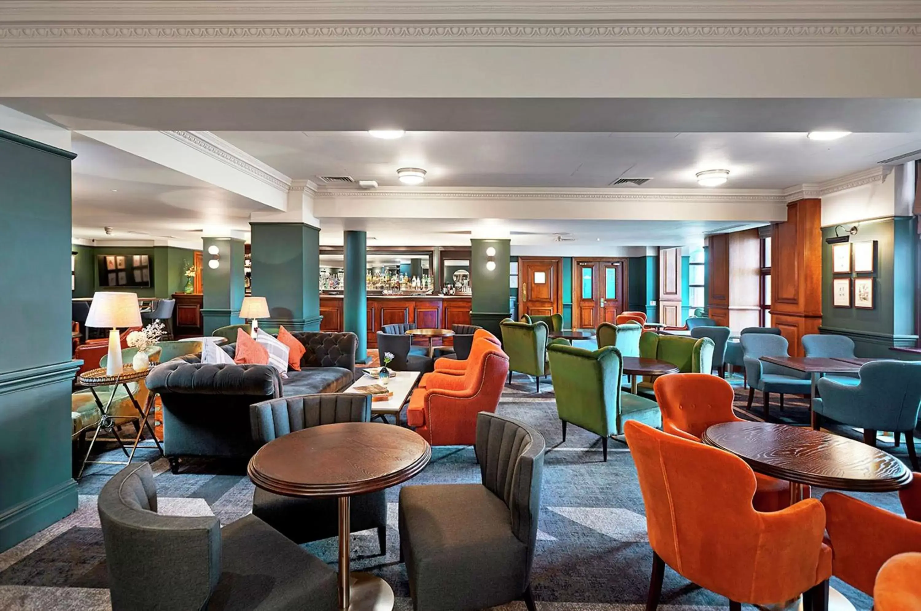 Lounge or bar, Restaurant/Places to Eat in Hilton Puckrup Hall, Tewkesbury