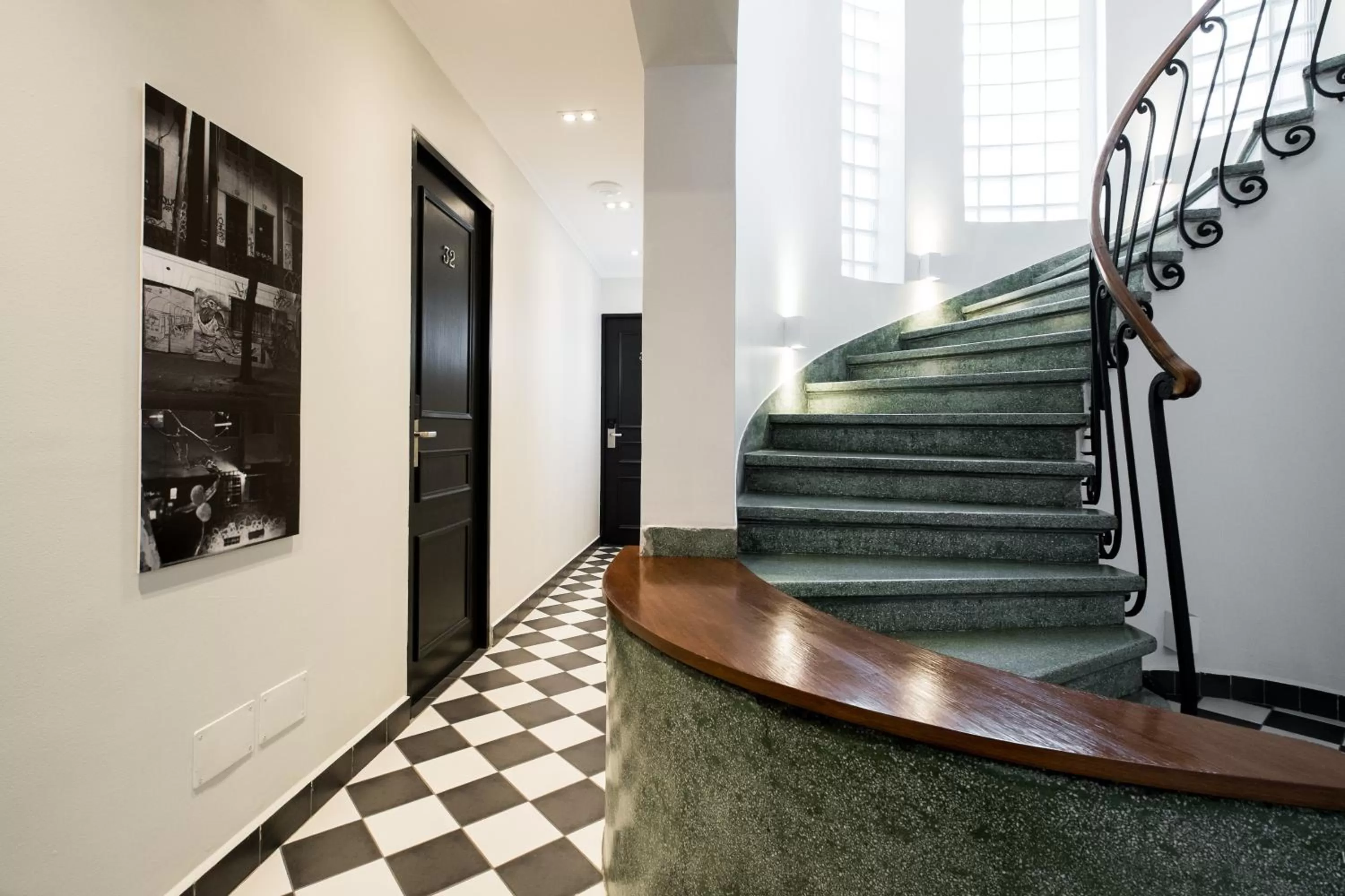 Lobby or reception in Apart Hotel B