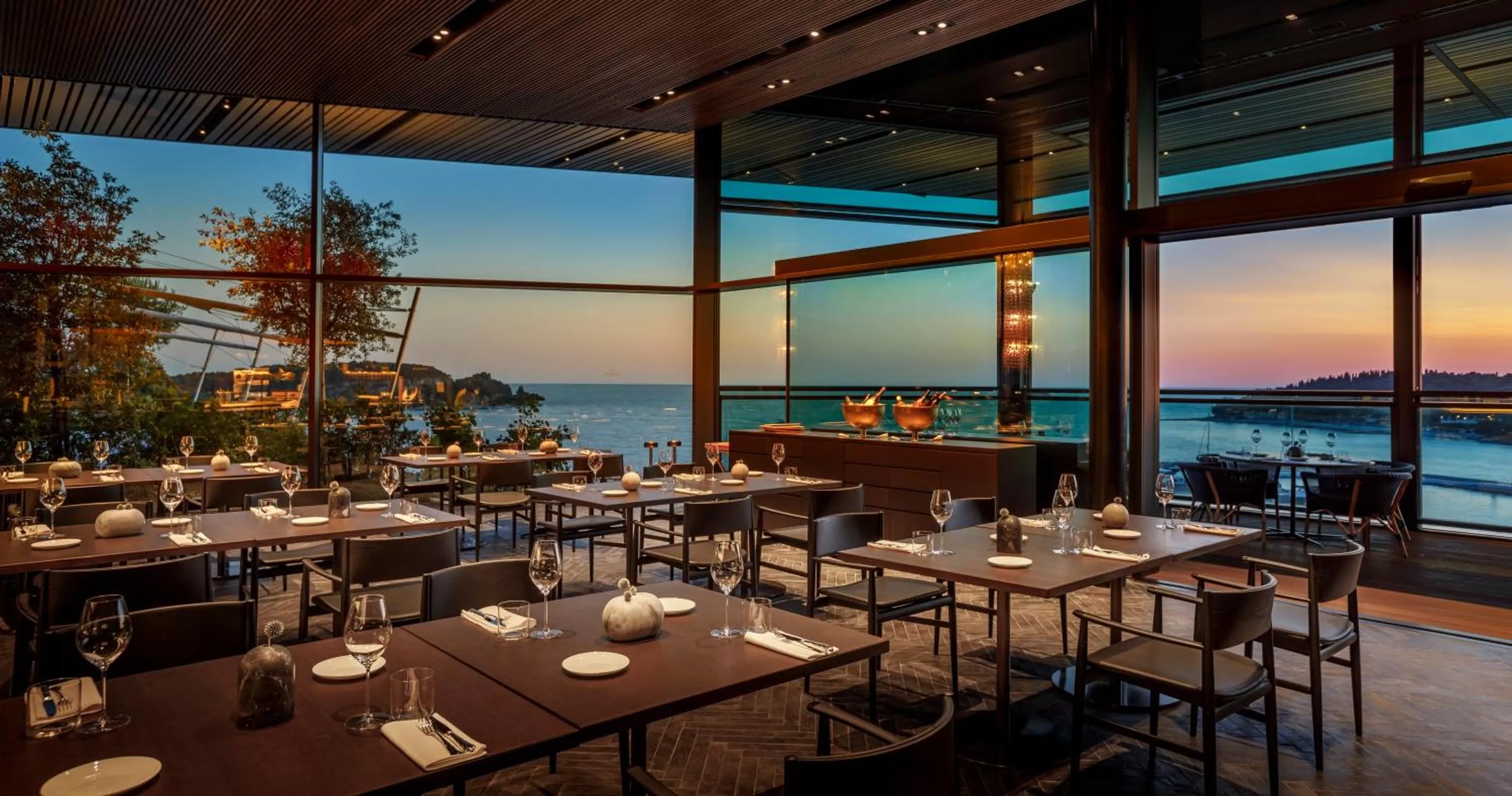 Restaurant/places to eat in Grand Park Hotel Rovinj by Maistra Collection