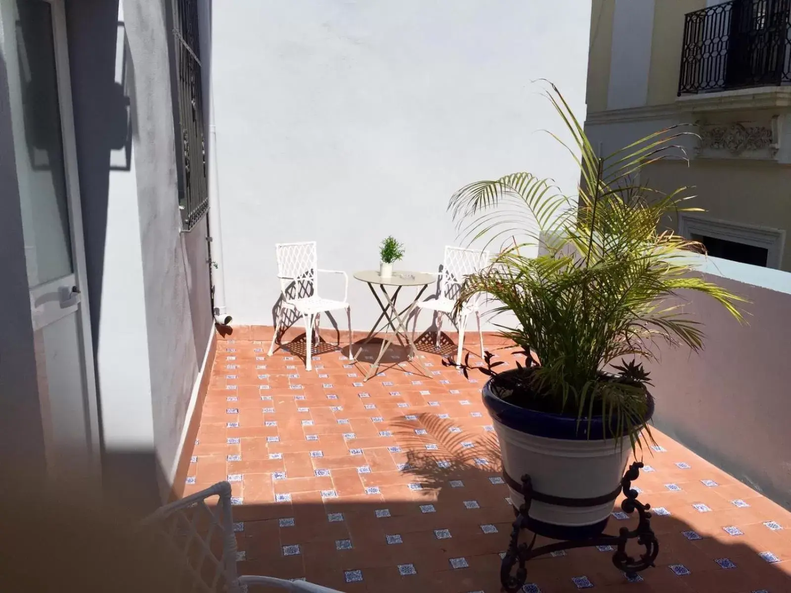 Balcony/Terrace, Dining Area in Basic Hotel Sevilla Catedral