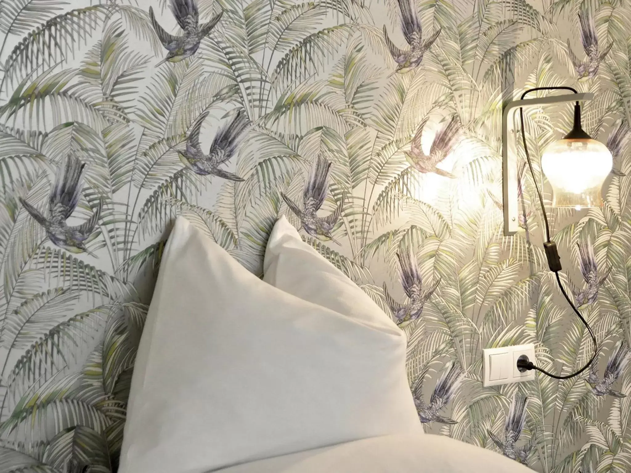 Decorative detail, Bed in grätzlhotel Karmelitermarkt Decorative detail, Bed in grätzlhotel Karmelitermarkt