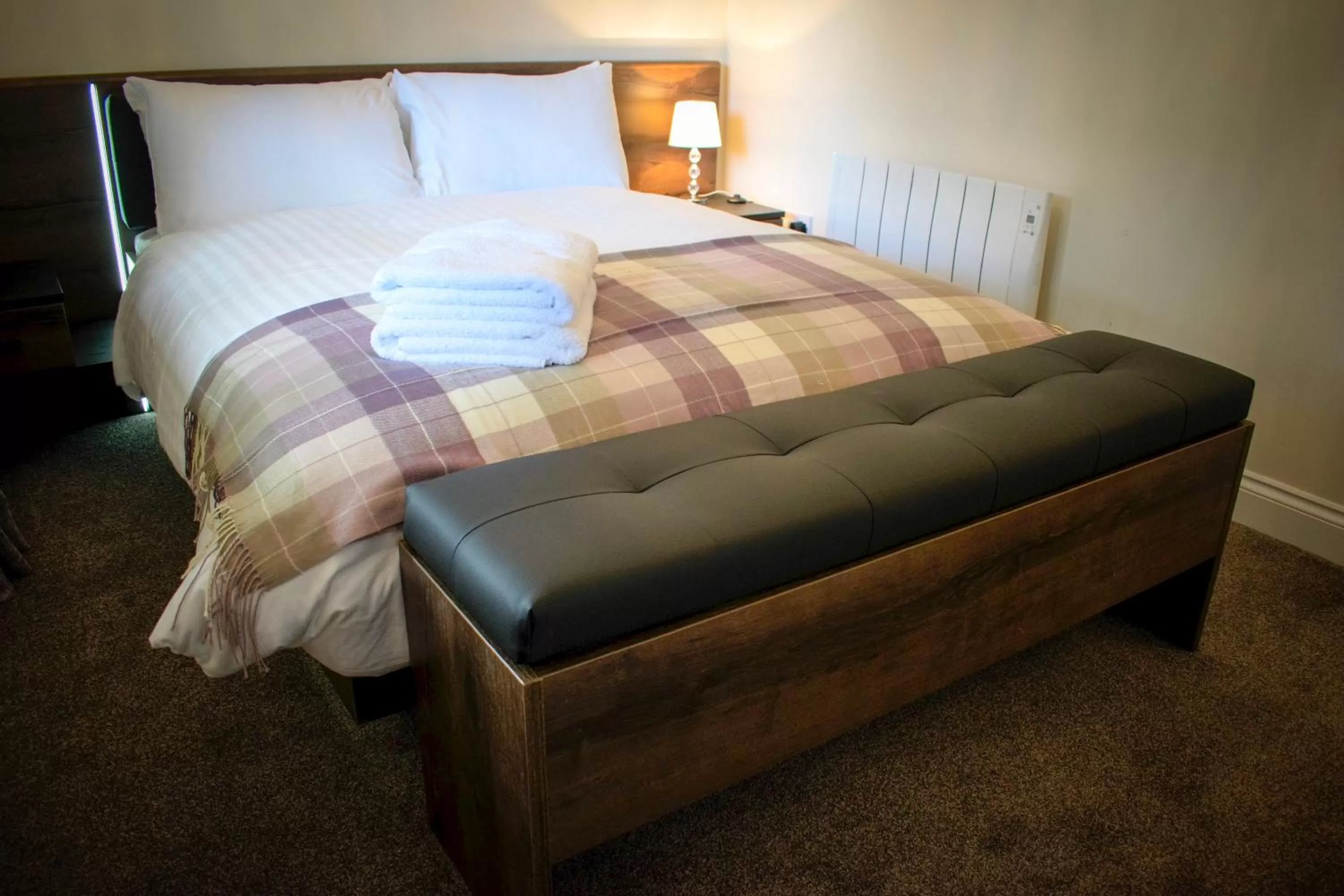 Bedroom, Bed in Inglewood House and Spa