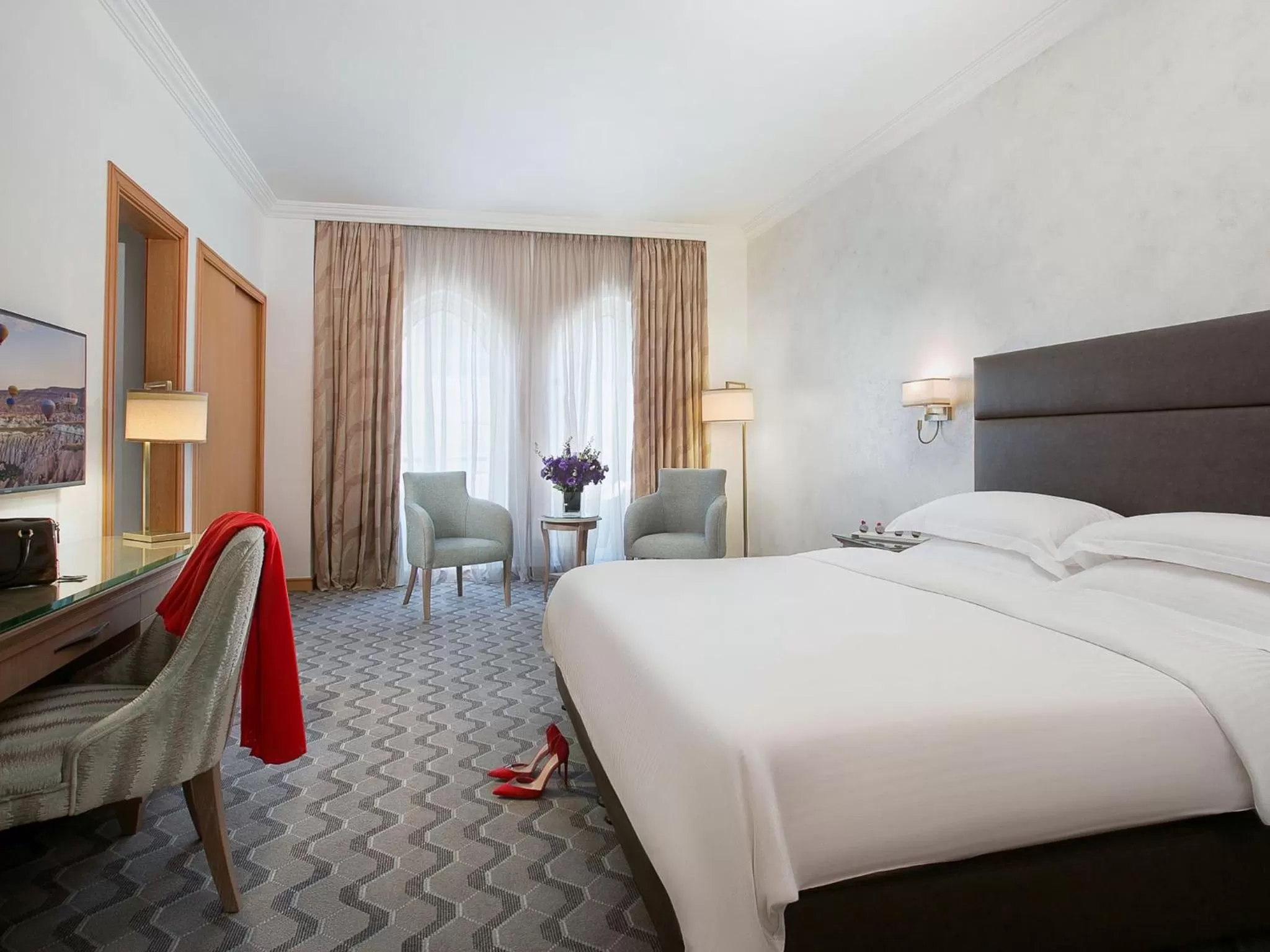 Bed in Gefinor Rotana – Beirut