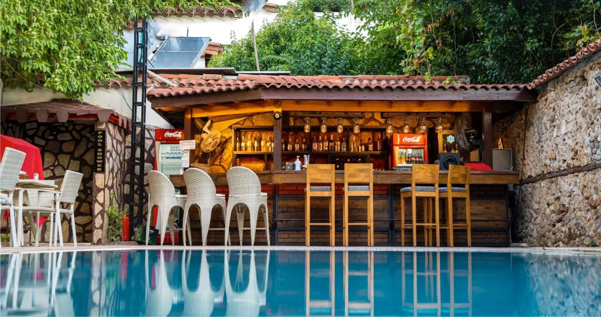 Lounge or bar, Swimming Pool in Castle Old Town