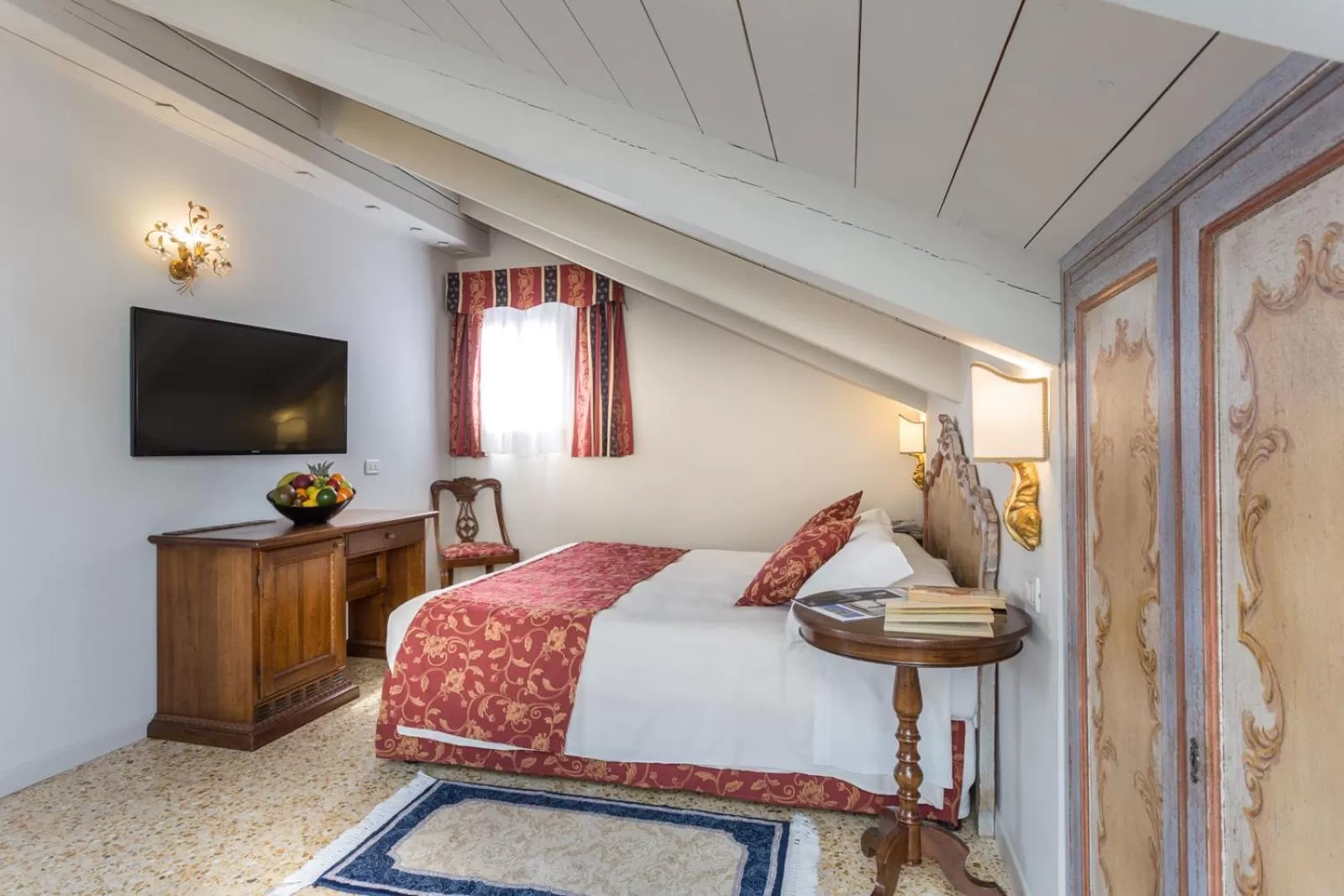 Photo of the whole room, Bed in Hotel Tiziano