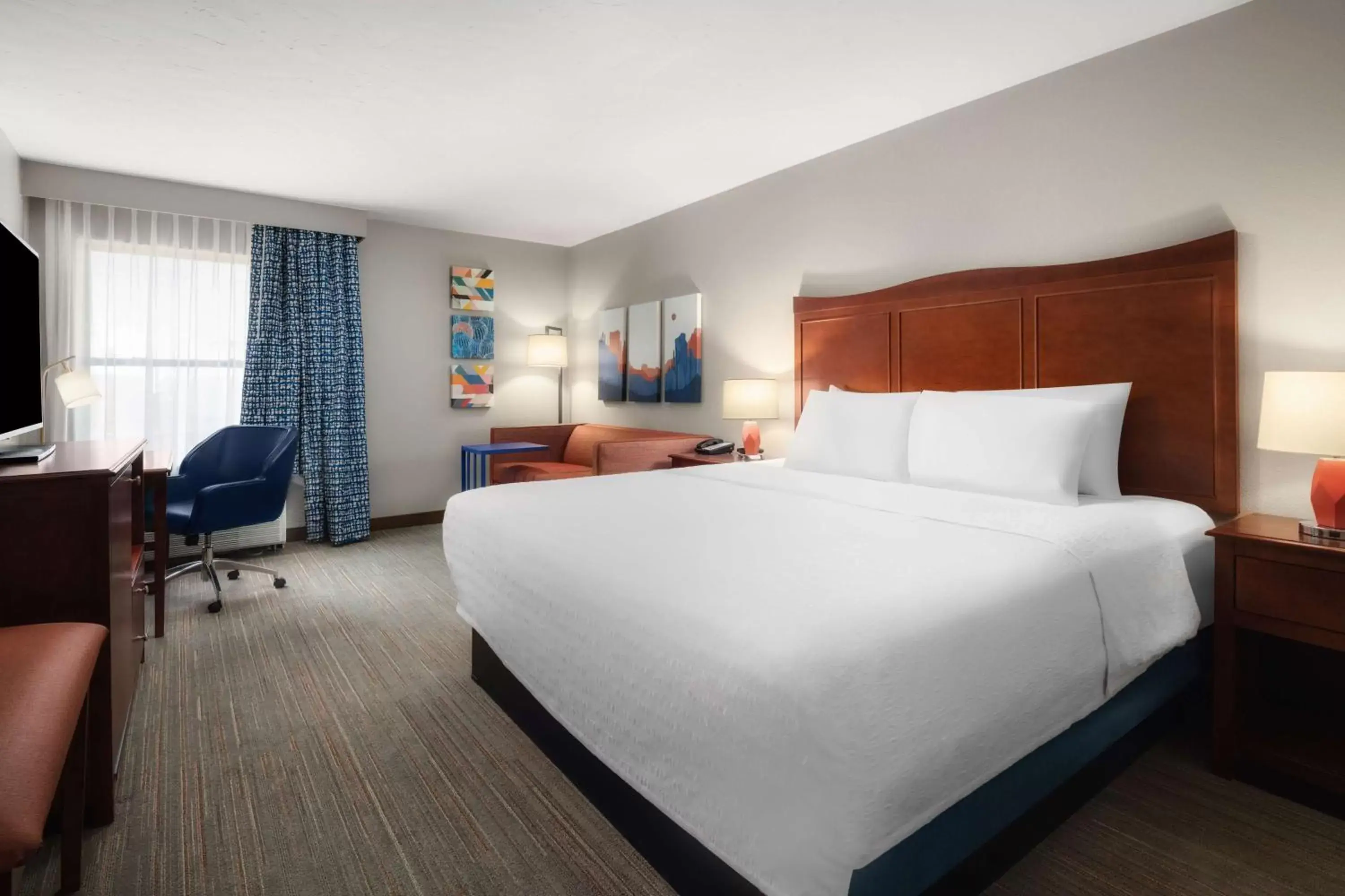 Living room, Bed in Hampton Inn & Suites El Paso-Airport