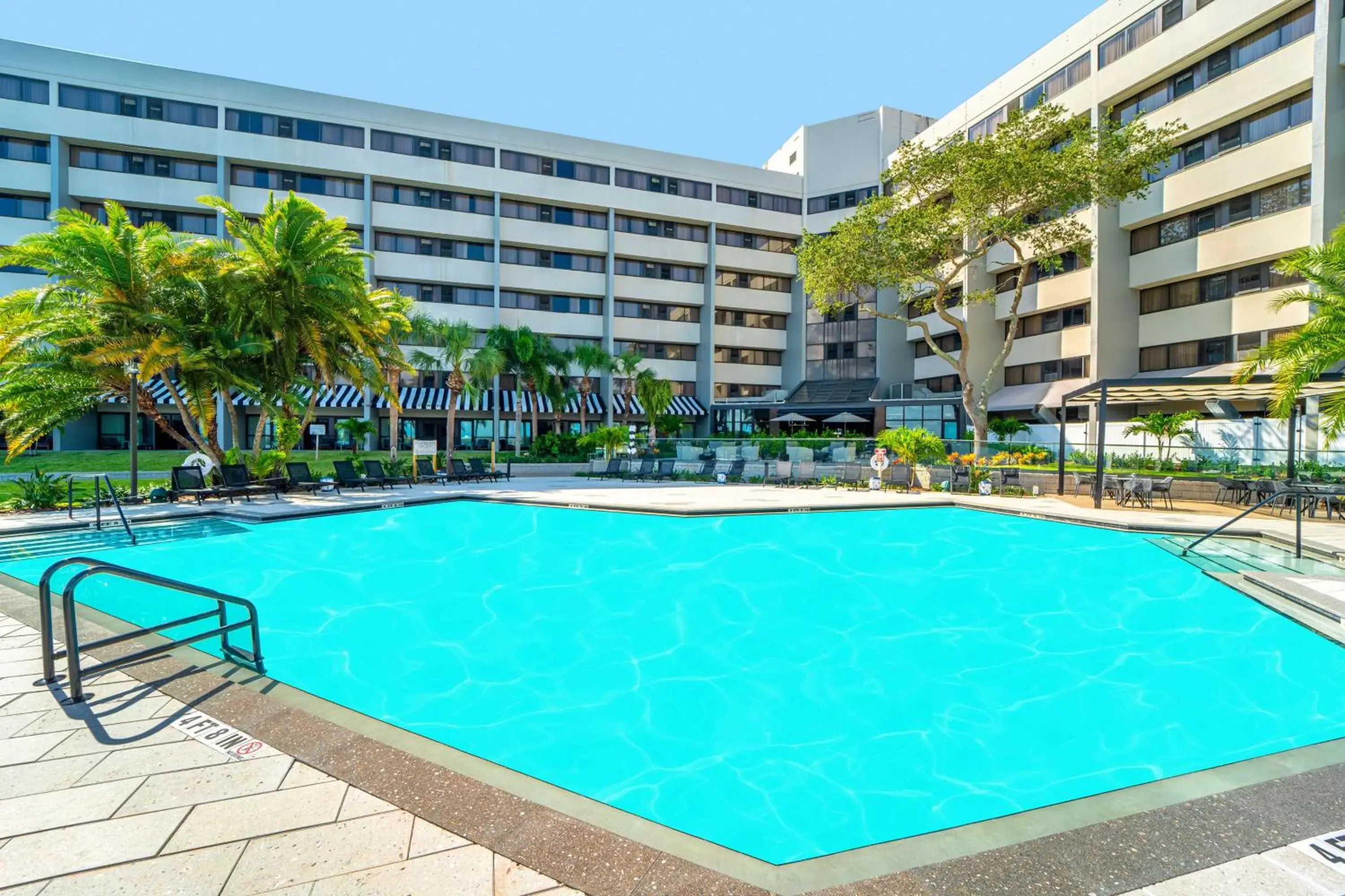 Pool view in DoubleTree by Hilton Tampa Rocky Point Waterfront Pool view in DoubleTree by Hilton Tampa Rocky Point Waterfront