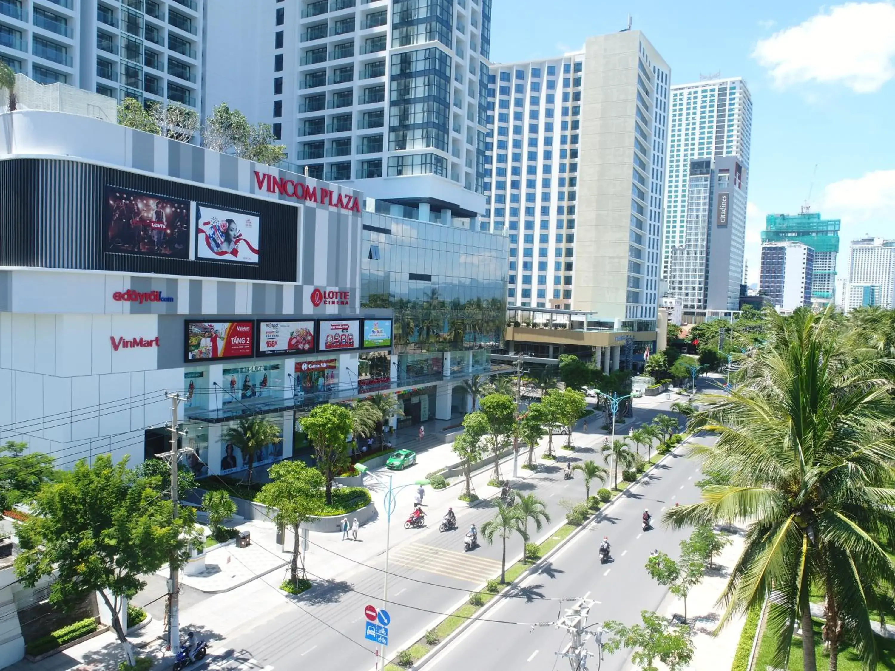 Facade/entrance in Vinpearl Beachfront Nha Trang