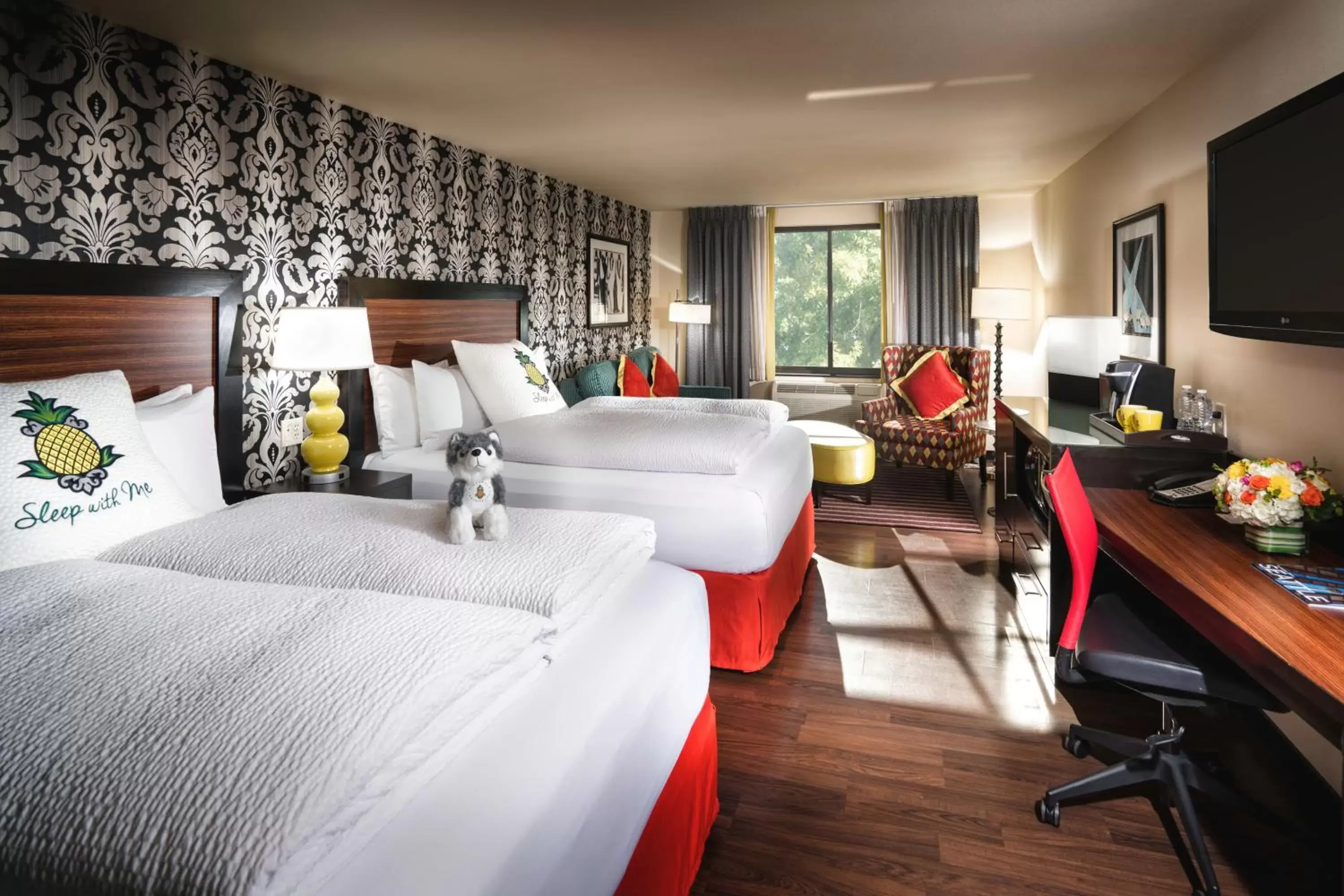 Ensemble Suite in Staypineapple, The Maxwell Hotel, Seattle Center Seattle Ensemble Suite in Staypineapple, The Maxwell Hotel, Seattle Center Seattle