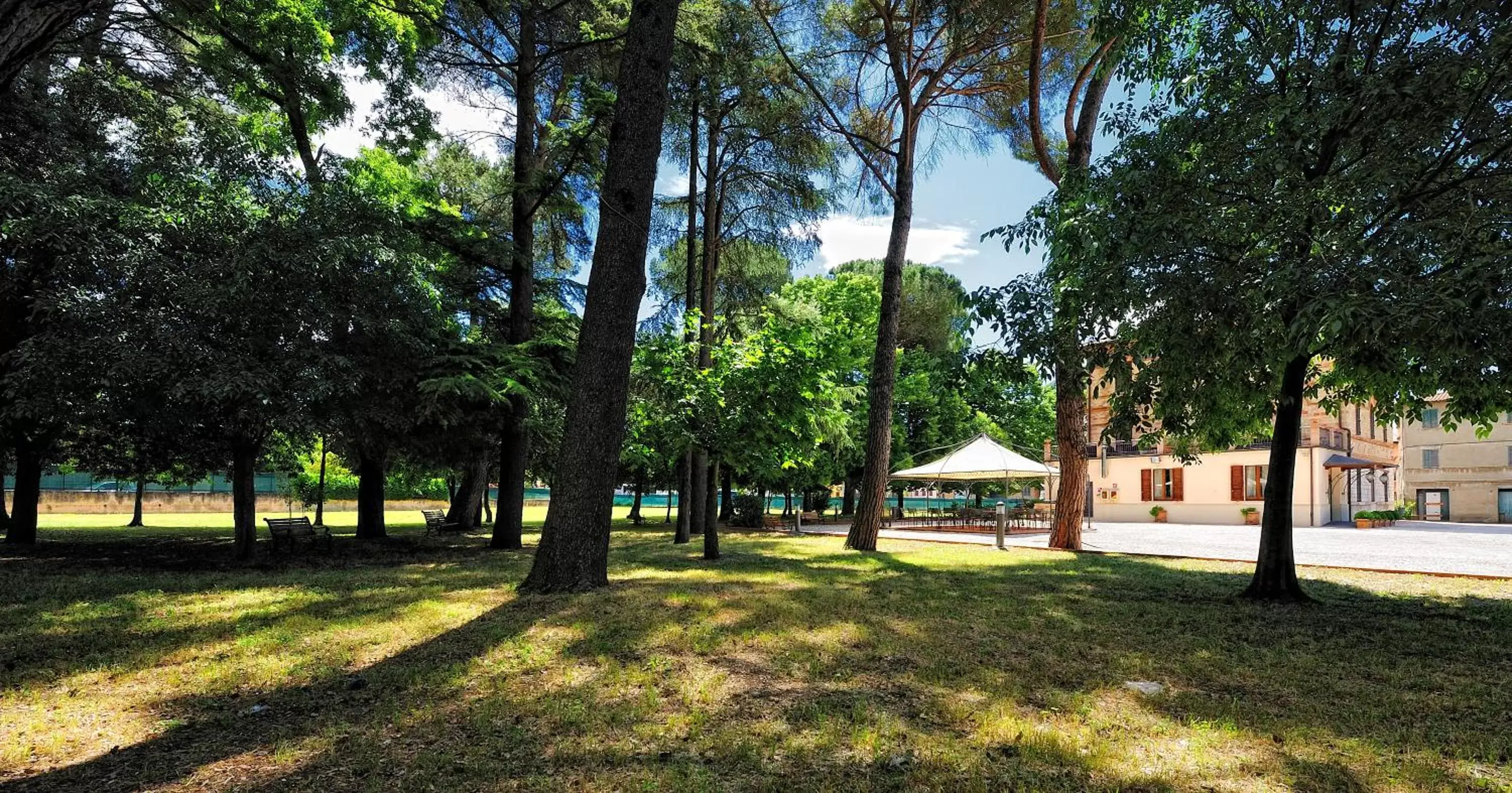 Garden, Property Building in Villa Raffaello Park Hotel