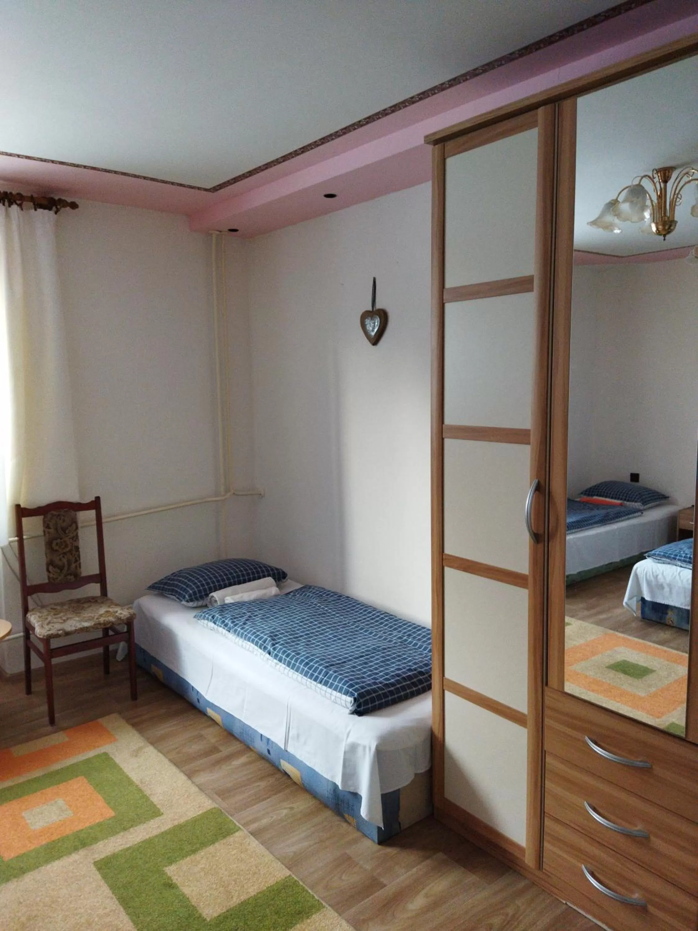 Photo of the whole room in Lucky Cat