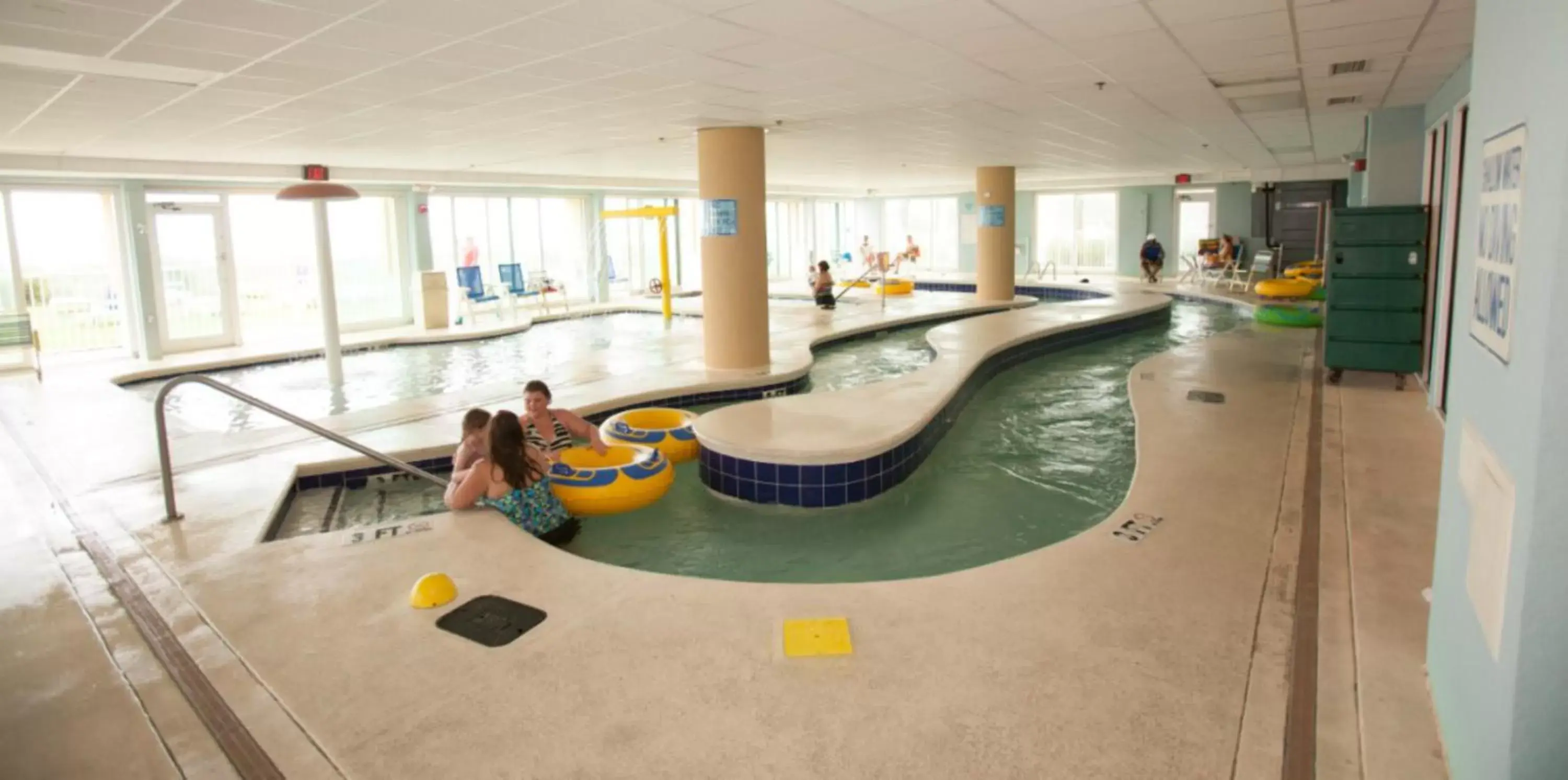 Swimming pool in Holiday Sands South